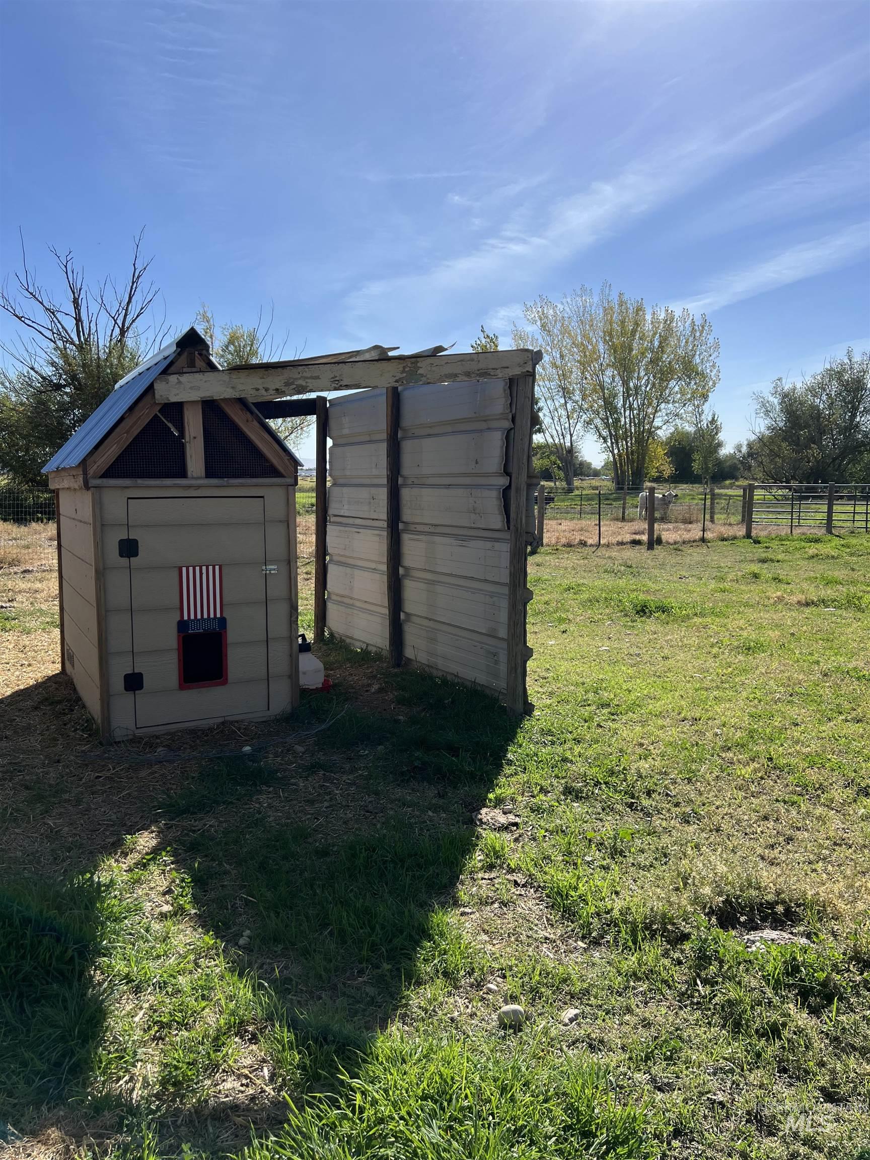 23319 Duff Lane, Middleton, Idaho 83644, 3 Bedrooms, 2 Bathrooms, Residential For Sale, Price $799,000,MLS 98925561