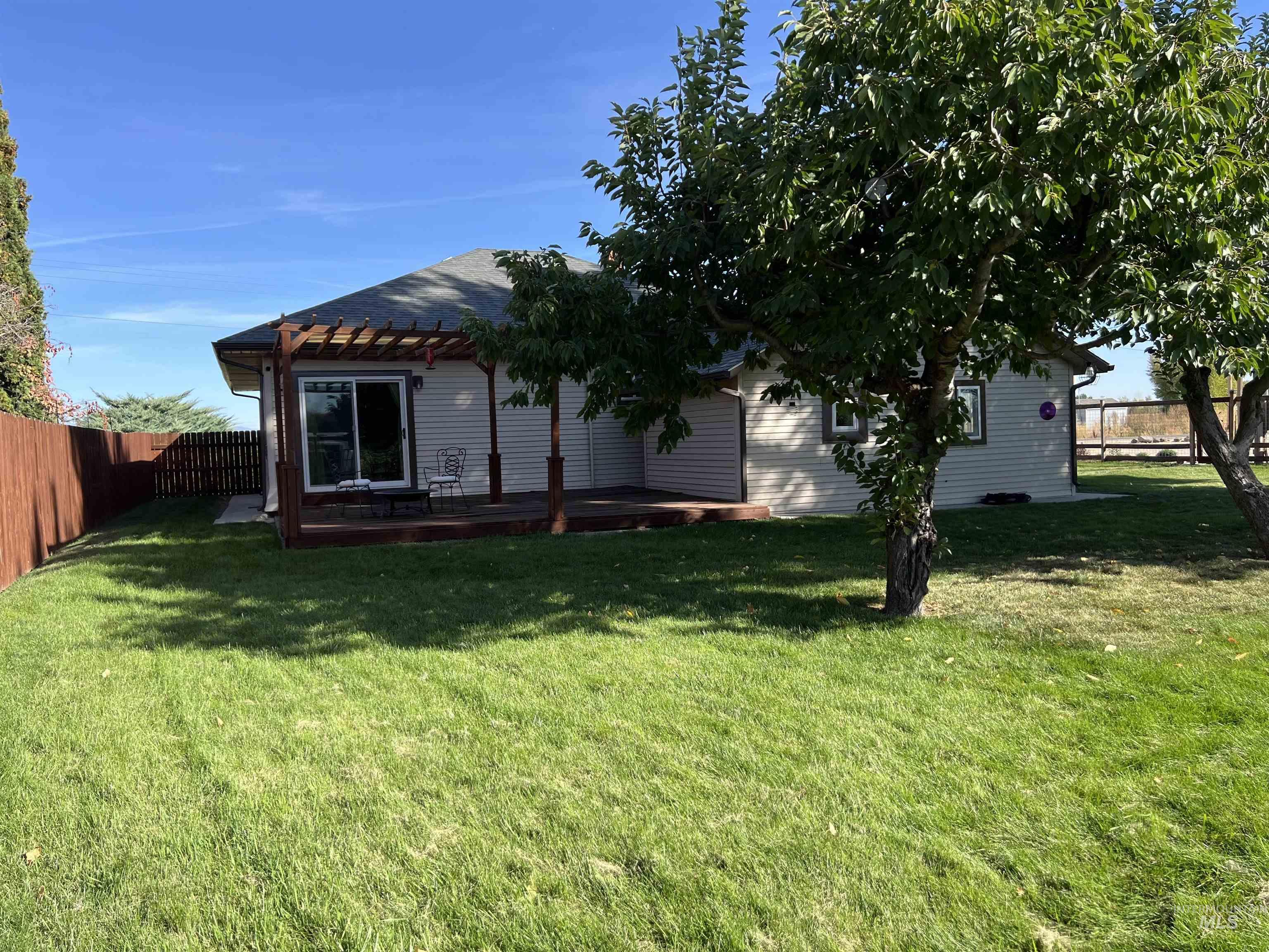 23319 Duff Lane, Middleton, Idaho 83644, 3 Bedrooms, 2 Bathrooms, Residential For Sale, Price $799,000, 98925561