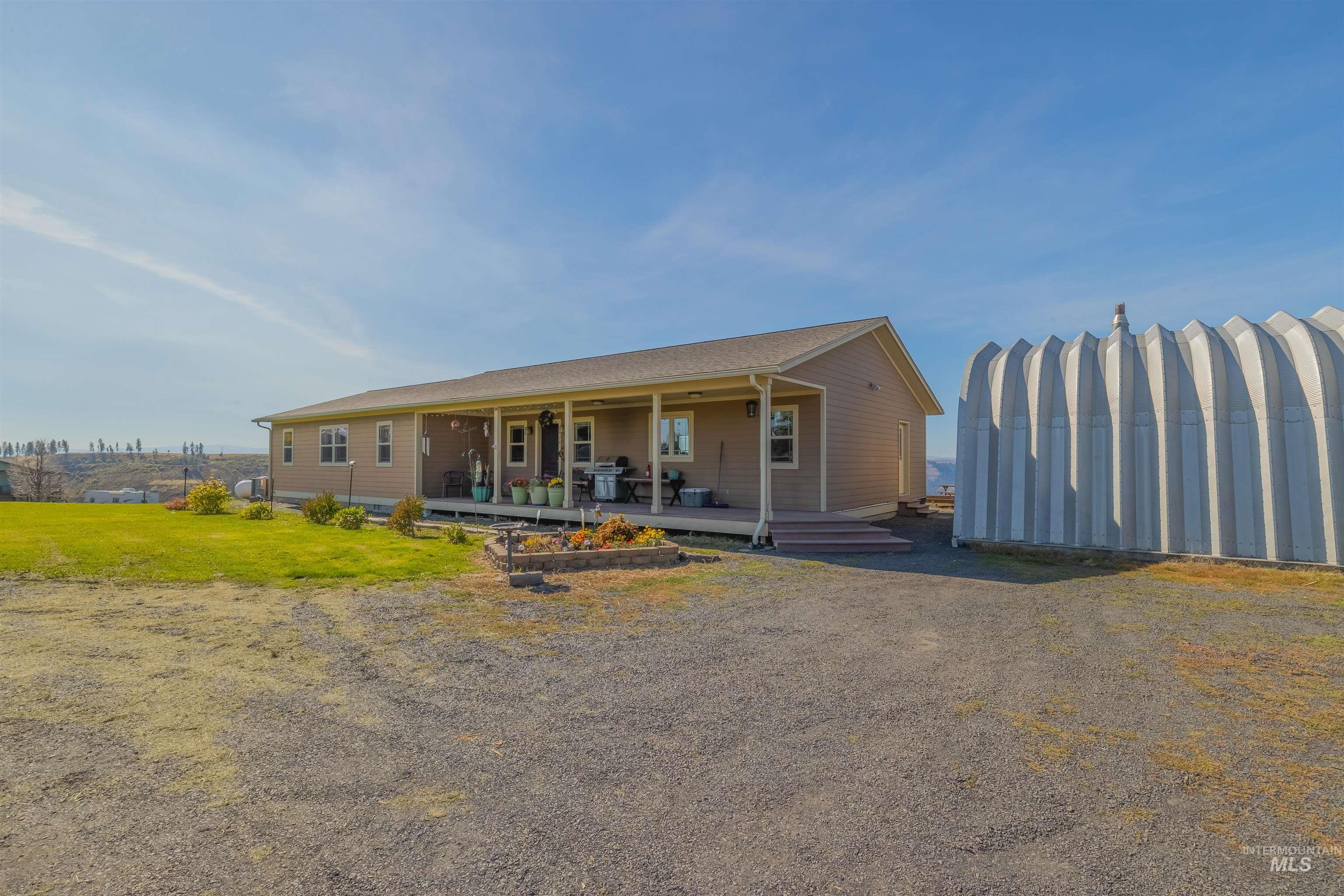 128 Canyon View Road, Kamiah, Idaho 83536, 3 Bedrooms, 2 Bathrooms, Residential For Sale, Price $575,000, 98925563