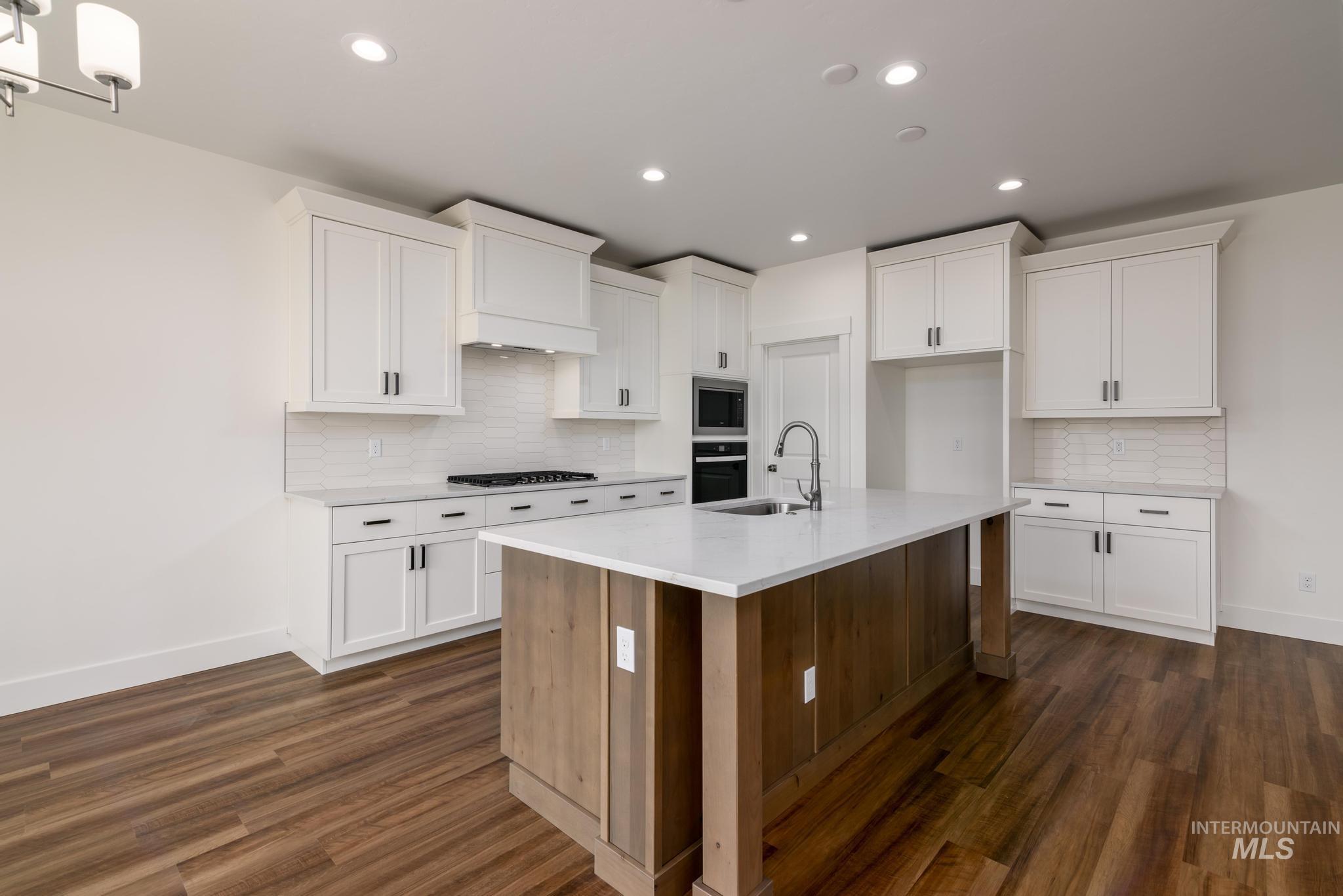 1316 N Callander Way, Star, Idaho 83669, 3 Bedrooms, 2.5 Bathrooms, Residential For Sale, Price $599,995, 98925568