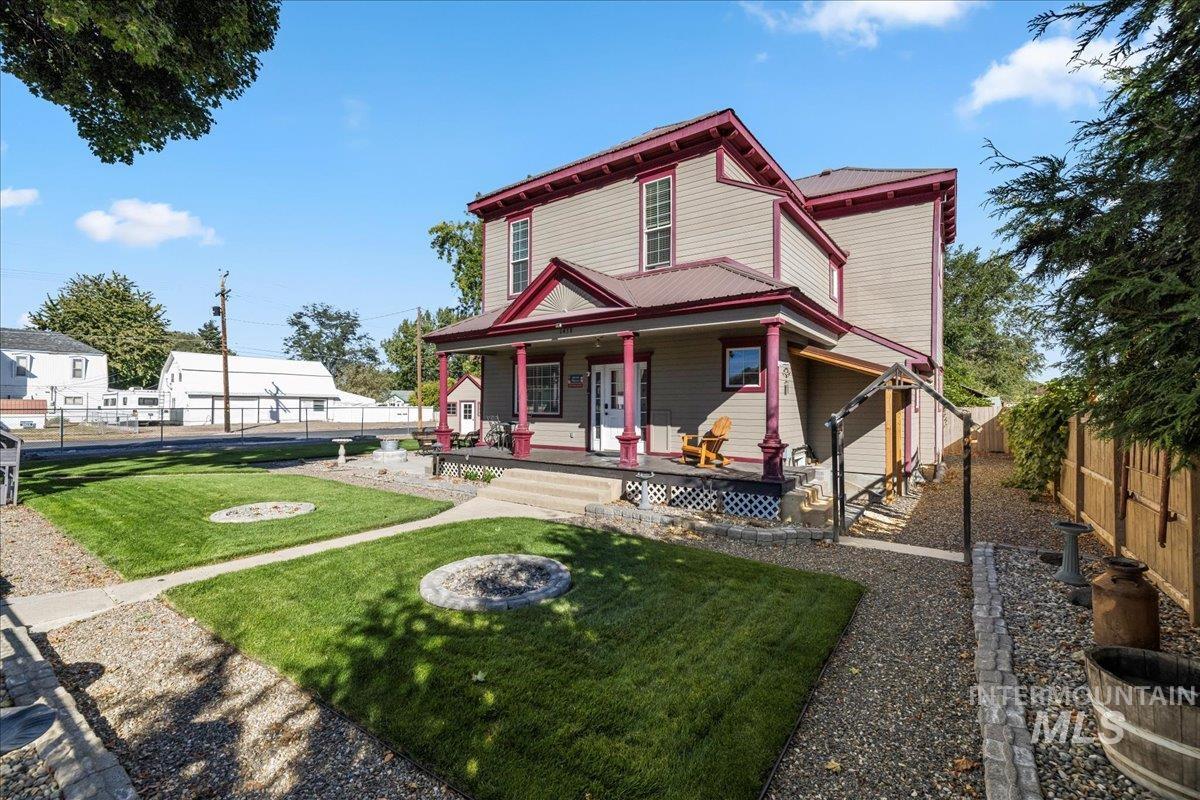 1438 Valley Ave, Baker City, Oregon 97814, 4 Bedrooms, 3 Bathrooms, Residential For Sale, Price $695,000,MLS 98925575