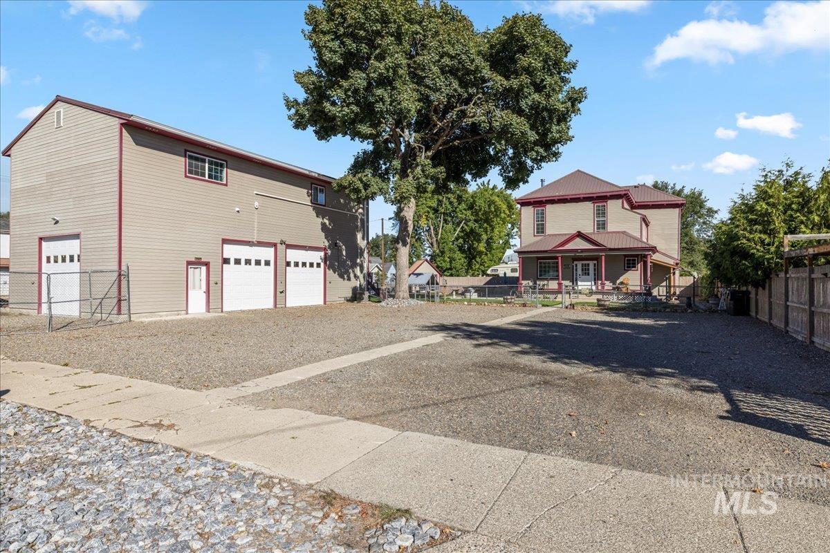 1438 Valley Ave, Baker City, Oregon 97814, 4 Bedrooms, 3 Bathrooms, Residential For Sale, Price $695,000,MLS 98925575