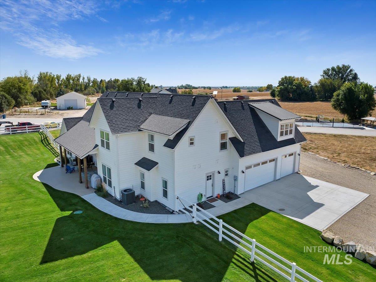 12866 Quail Run Ln, Caldwell, Idaho 83607, 4 Bedrooms, 3.5 Bathrooms, Residential For Sale, Price $1,025,000,MLS 98925681