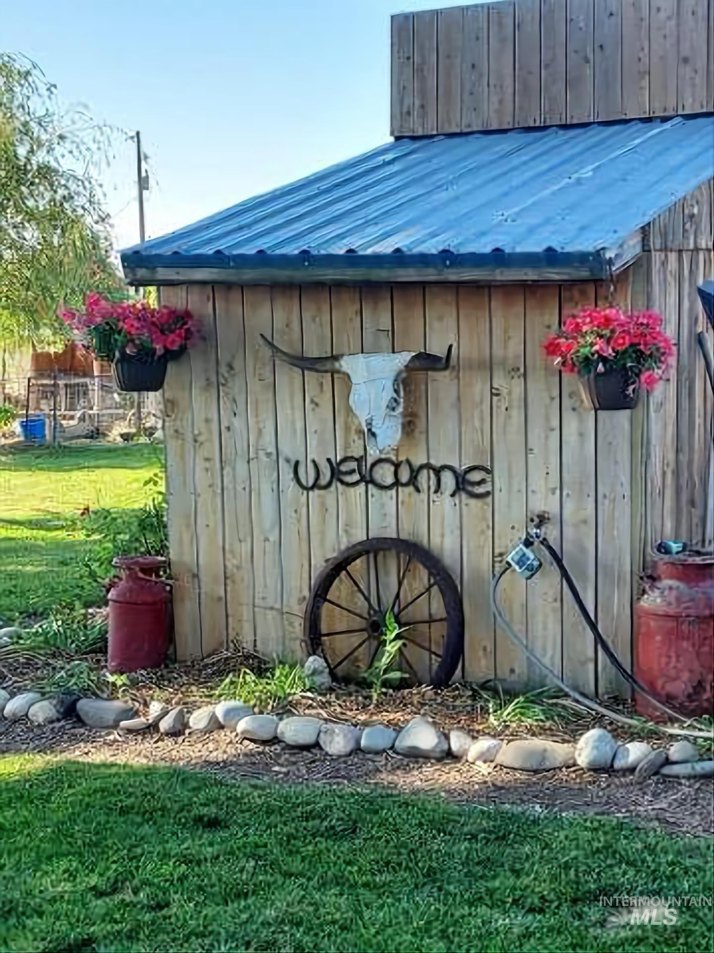 9221 Brill Road, Emmett, Idaho 83617, 3 Bedrooms, 2 Bathrooms, Residential For Sale, Price $775,000, 98925685