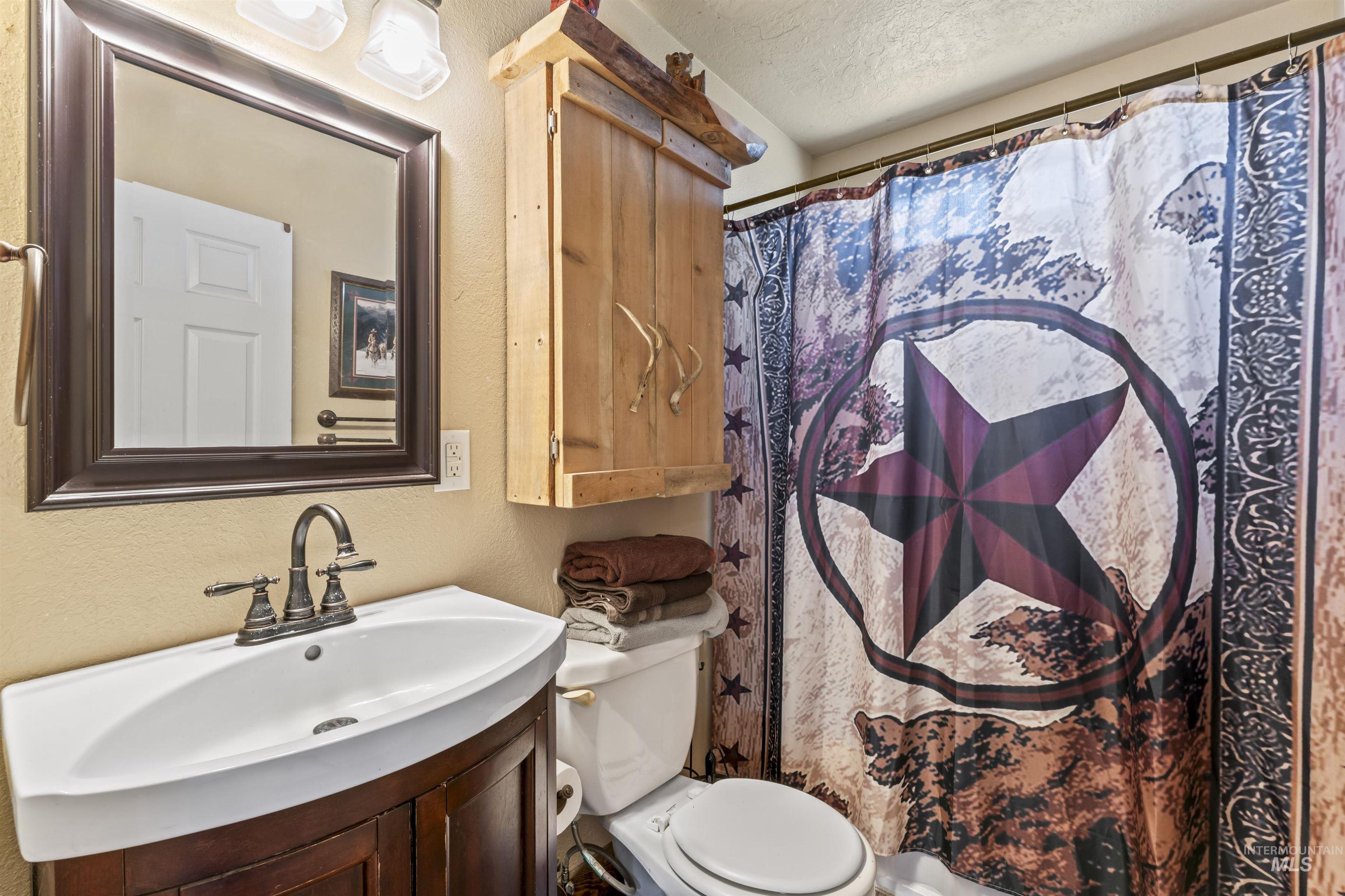 9221 Brill Road, Emmett, Idaho 83617, 3 Bedrooms, 2 Bathrooms, Residential For Sale, Price $775,000, 98925685