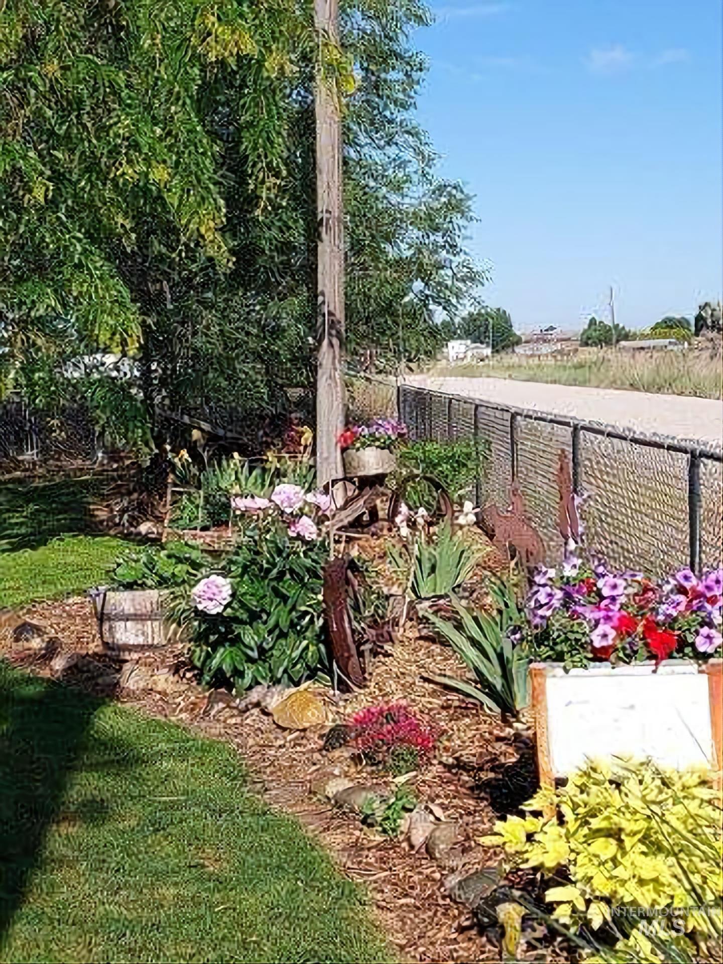 9221 Brill Road, Emmett, Idaho 83617, 3 Bedrooms, 2 Bathrooms, Residential For Sale, Price $775,000, 98925685