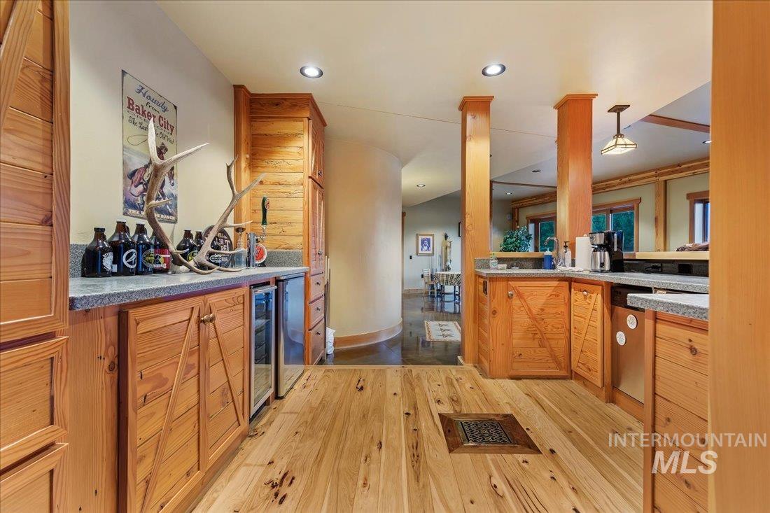 62924 Wolf Creek Ln, North Powder, Oregon 97867, 5 Bedrooms, 4 Bathrooms, Farm & Ranch For Sale, Price $4,700,000, 98925704