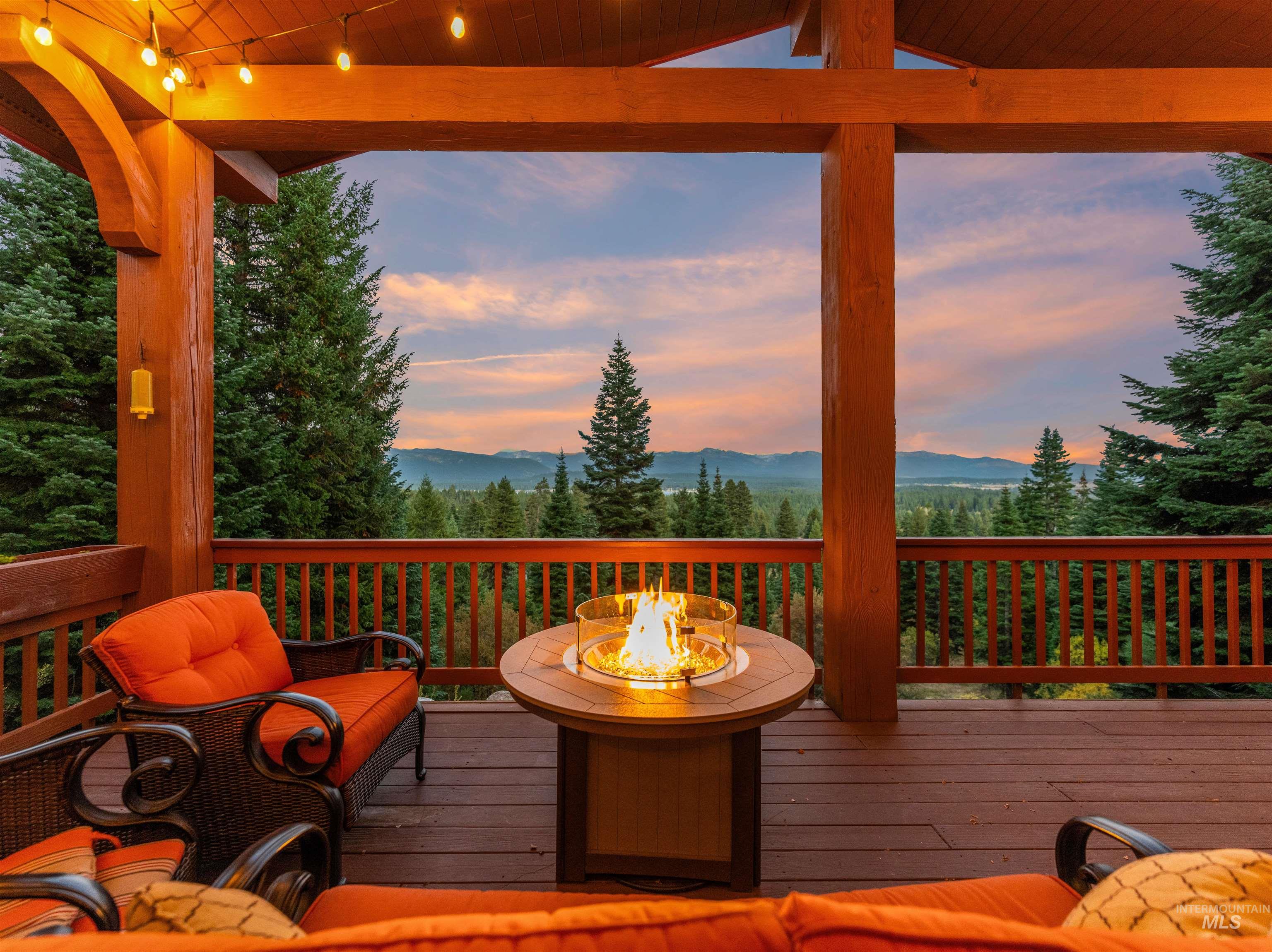 1440 Club Hill Blvd, McCall, Idaho 83638, 3 Bedrooms, 3 Bathrooms, Residential For Sale, Price $2,499,000,MLS 98925806