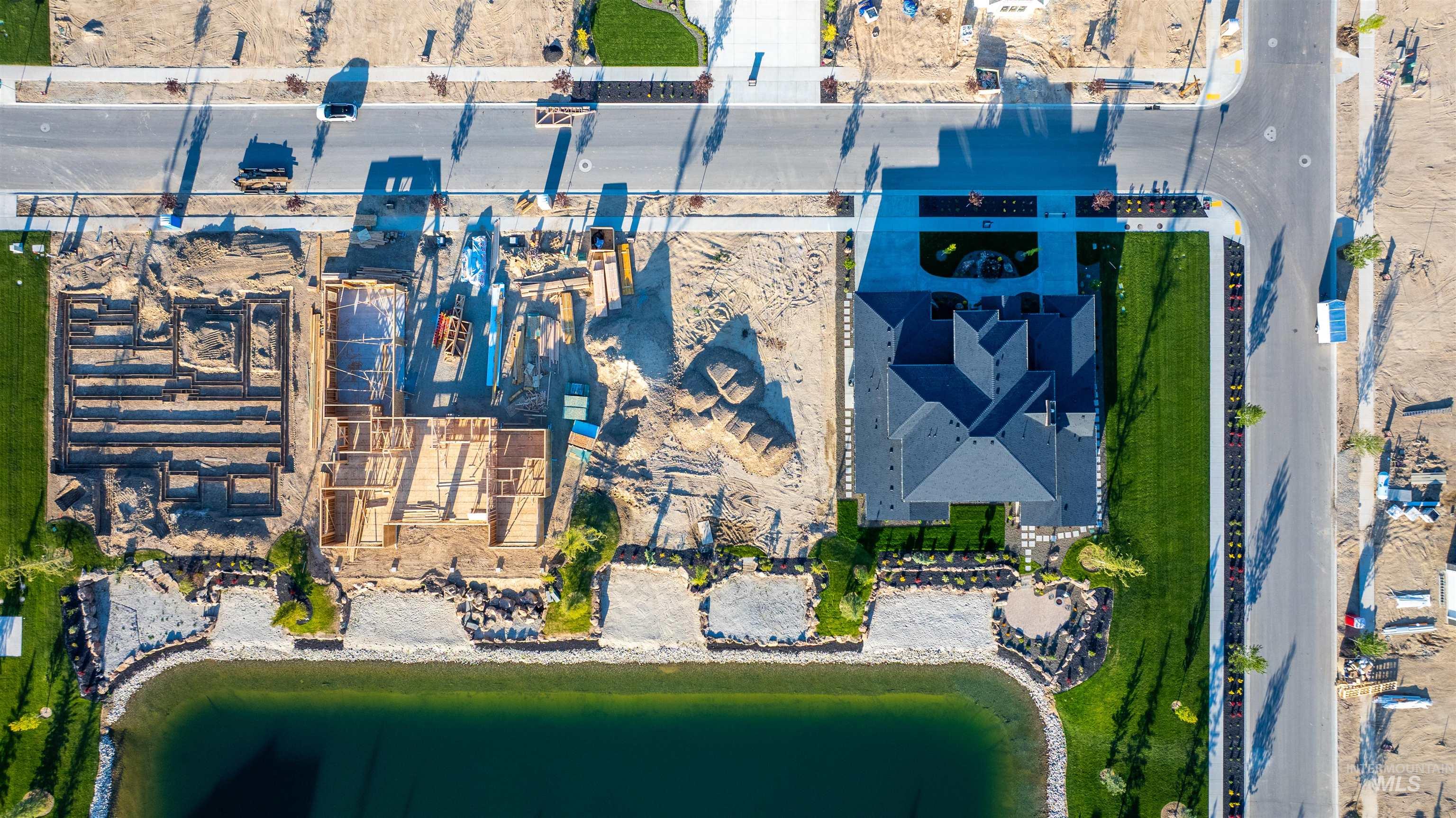 Aerial view of property and surrounding area