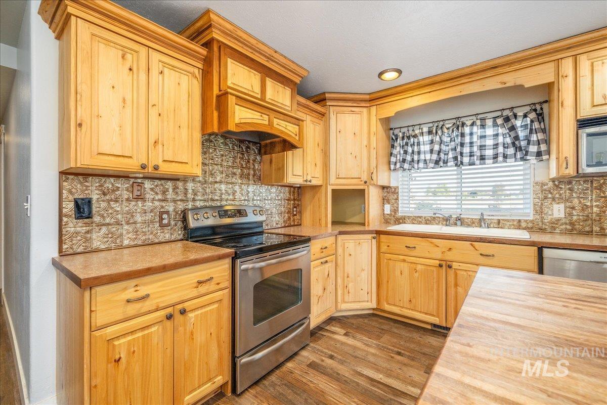 880 W Main Street, Middleton, Idaho 83644, Business/Commercial For Sale, Price $650,000, 98926130