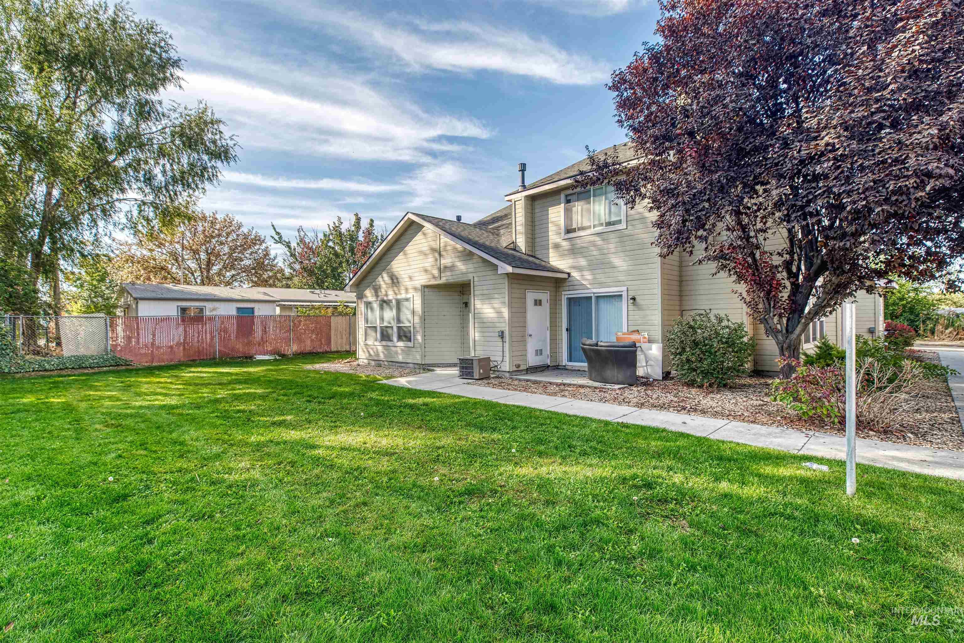 1470 Bonneville Circle, Nampa, Idaho 83651, 2 Bedrooms, 1.5 Bathrooms, Residential Income For Sale, Price $835,000,MLS 98926177