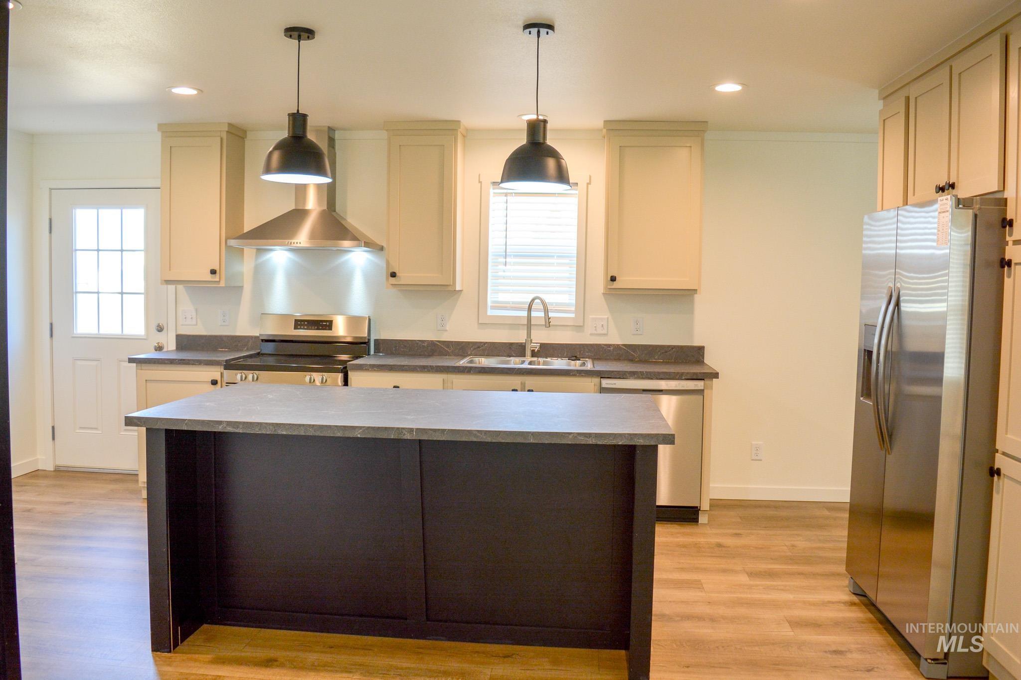 706 Willow Street, Nezperce, Idaho 83543, 3 Bedrooms, 2 Bathrooms, Residential For Sale, Price $269,900, 98926315