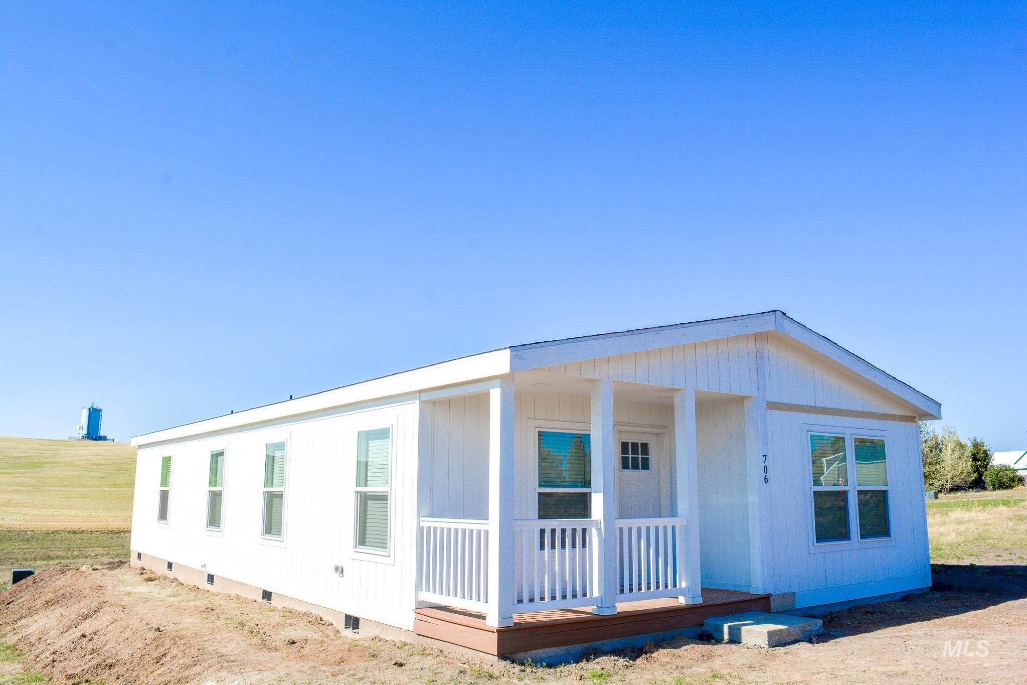 706 Willow Street, Nezperce, Idaho 83543, 3 Bedrooms, 2 Bathrooms, Residential For Sale, Price $269,900, 98926315