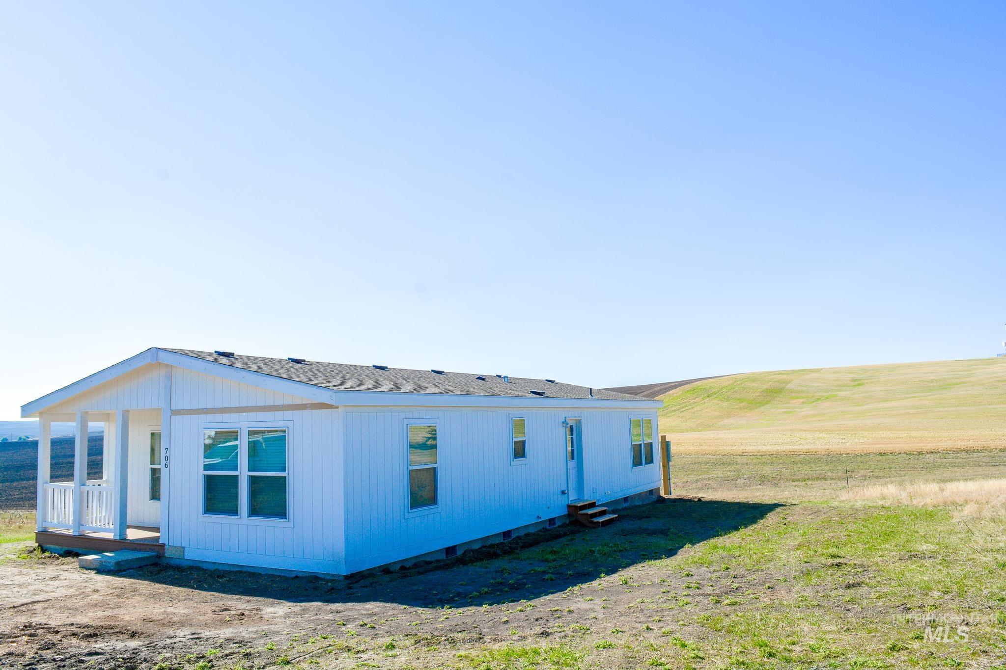 706 Willow Street, Nezperce, Idaho 83543, 3 Bedrooms, 2 Bathrooms, Residential For Sale, Price $269,900, 98926315