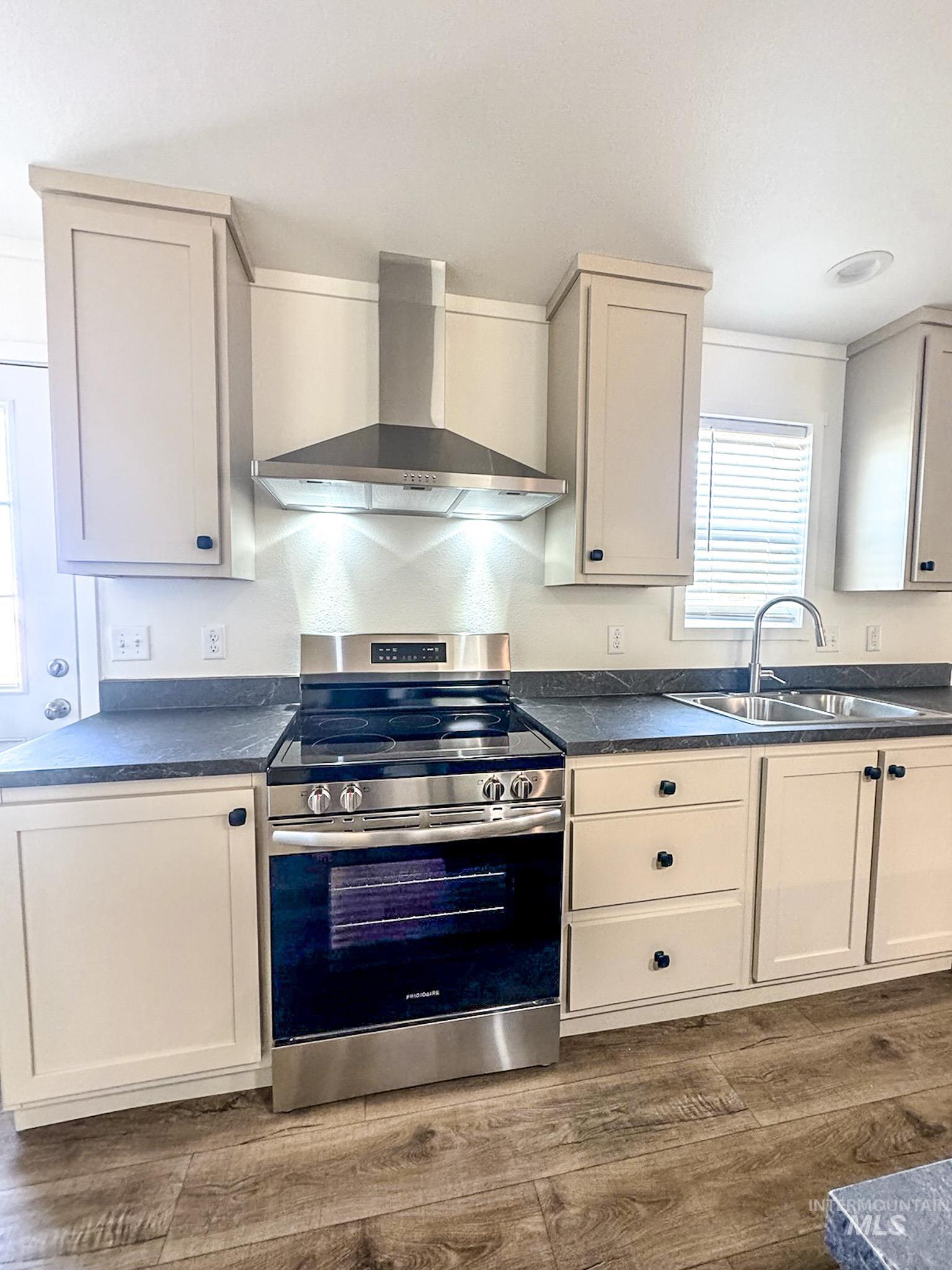 706 Willow Street, Nezperce, Idaho 83543, 3 Bedrooms, 2 Bathrooms, Residential For Sale, Price $269,900, 98926315