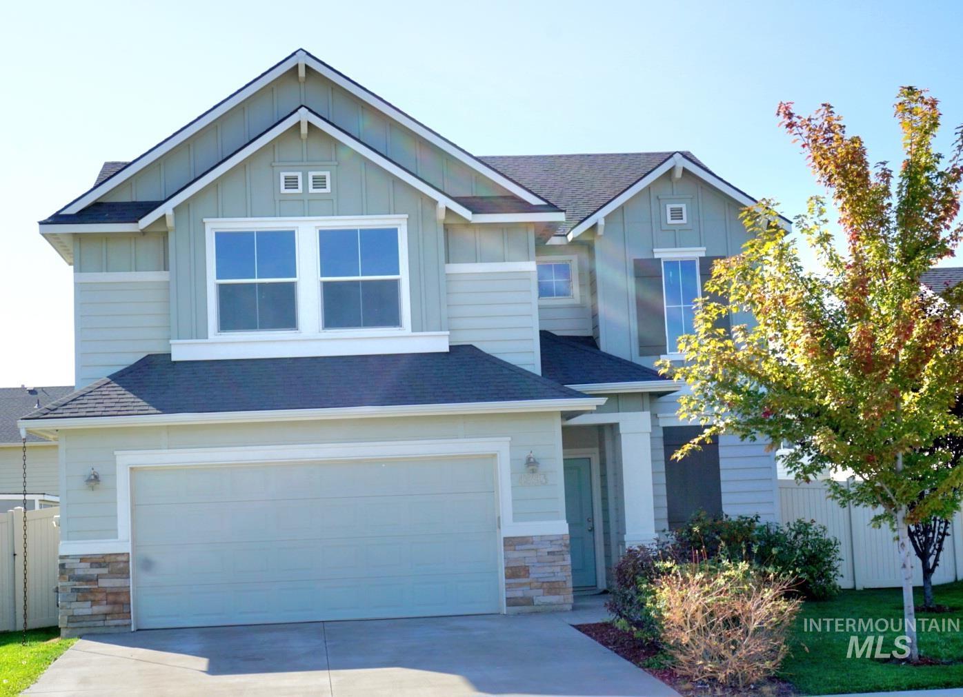 4893 W Philomena, Meridian, Idaho 83646, 3 Bedrooms, 2.5 Bathrooms, Residential For Sale, Price $499,900,MLS 98926326