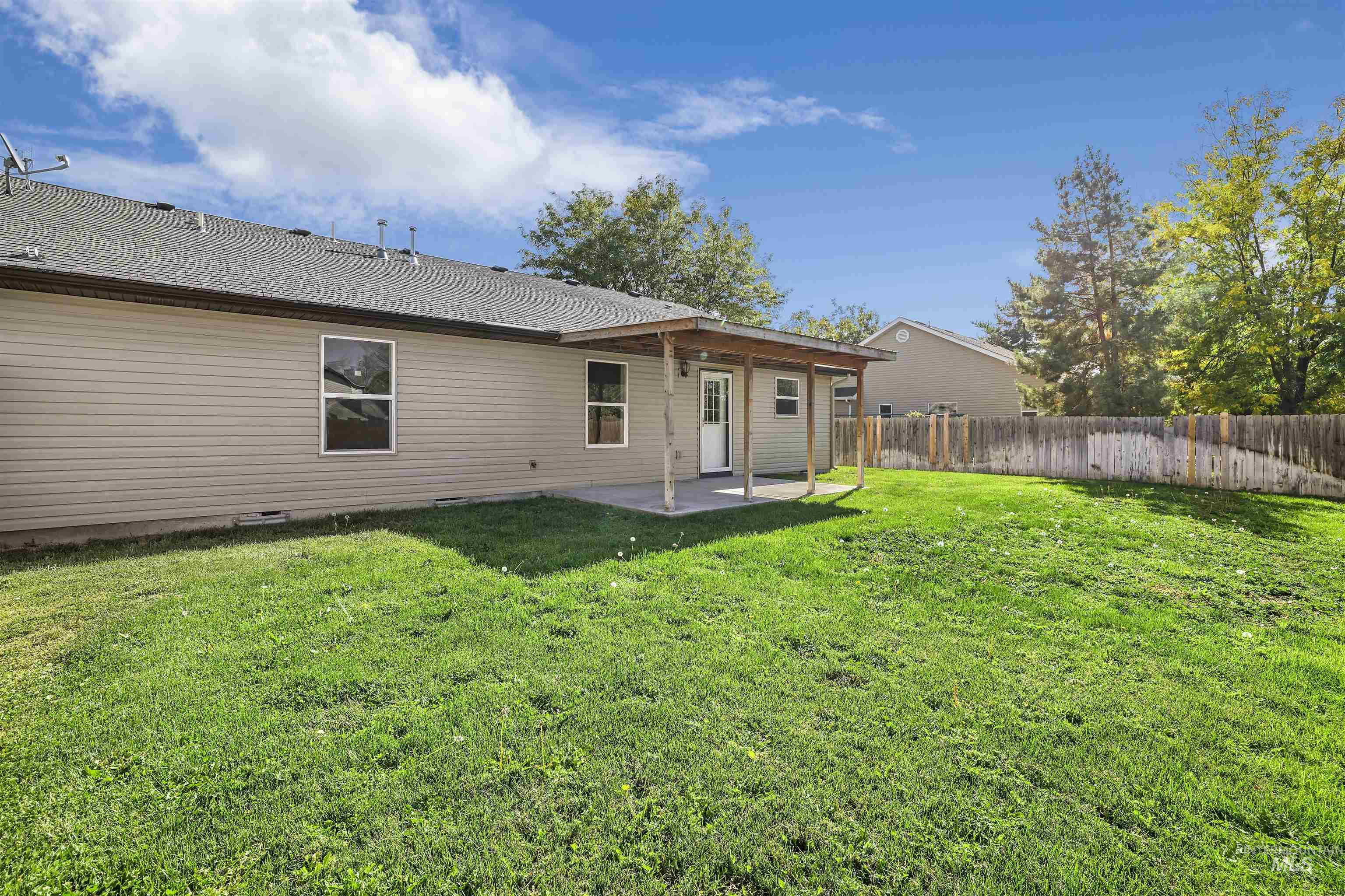 104 Jasper Dr., Kimberly, Idaho 83341, 3 Bedrooms, 2 Bathrooms, Residential For Sale, Price $349,999,MLS 98926341