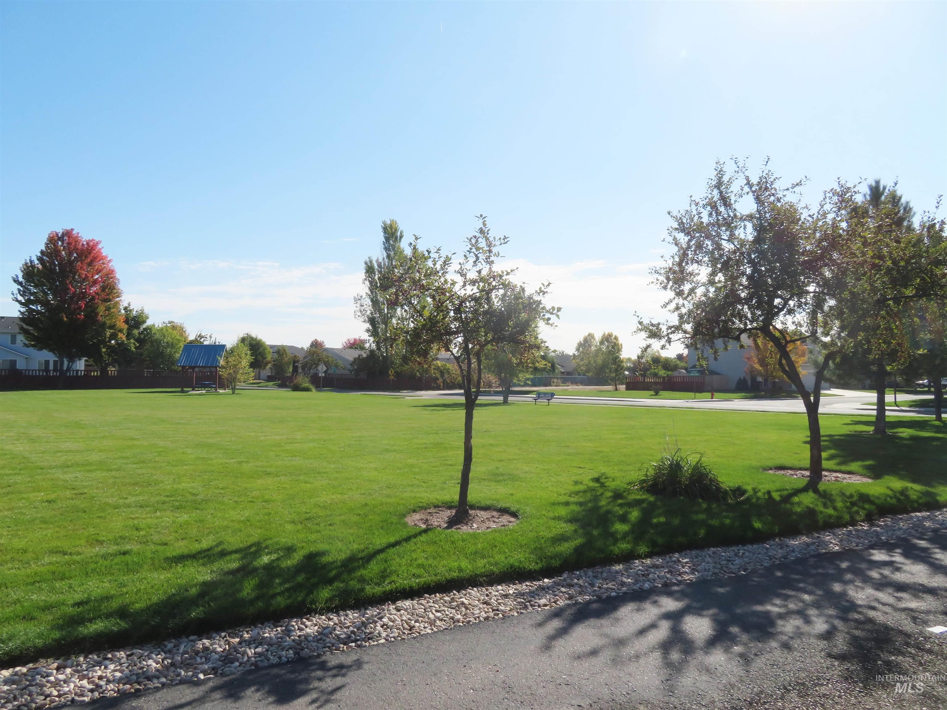 2184 N Eureka Pl, Meridian, Idaho 83646-3869, 3 Bedrooms, 2 Bathrooms, Residential For Sale, Price $395,000,MLS 98926372