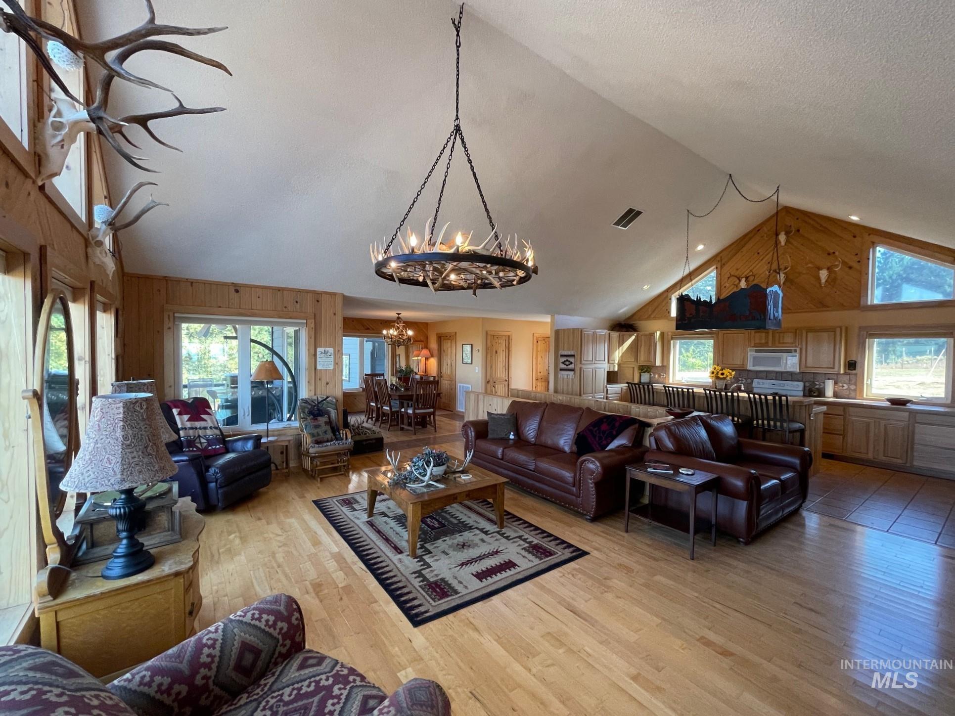 181 Harris Ridge Loop, Kooskia, Idaho 83539, 3 Bedrooms, 3 Bathrooms, Residential For Sale, Price $1,200,000, 98926375