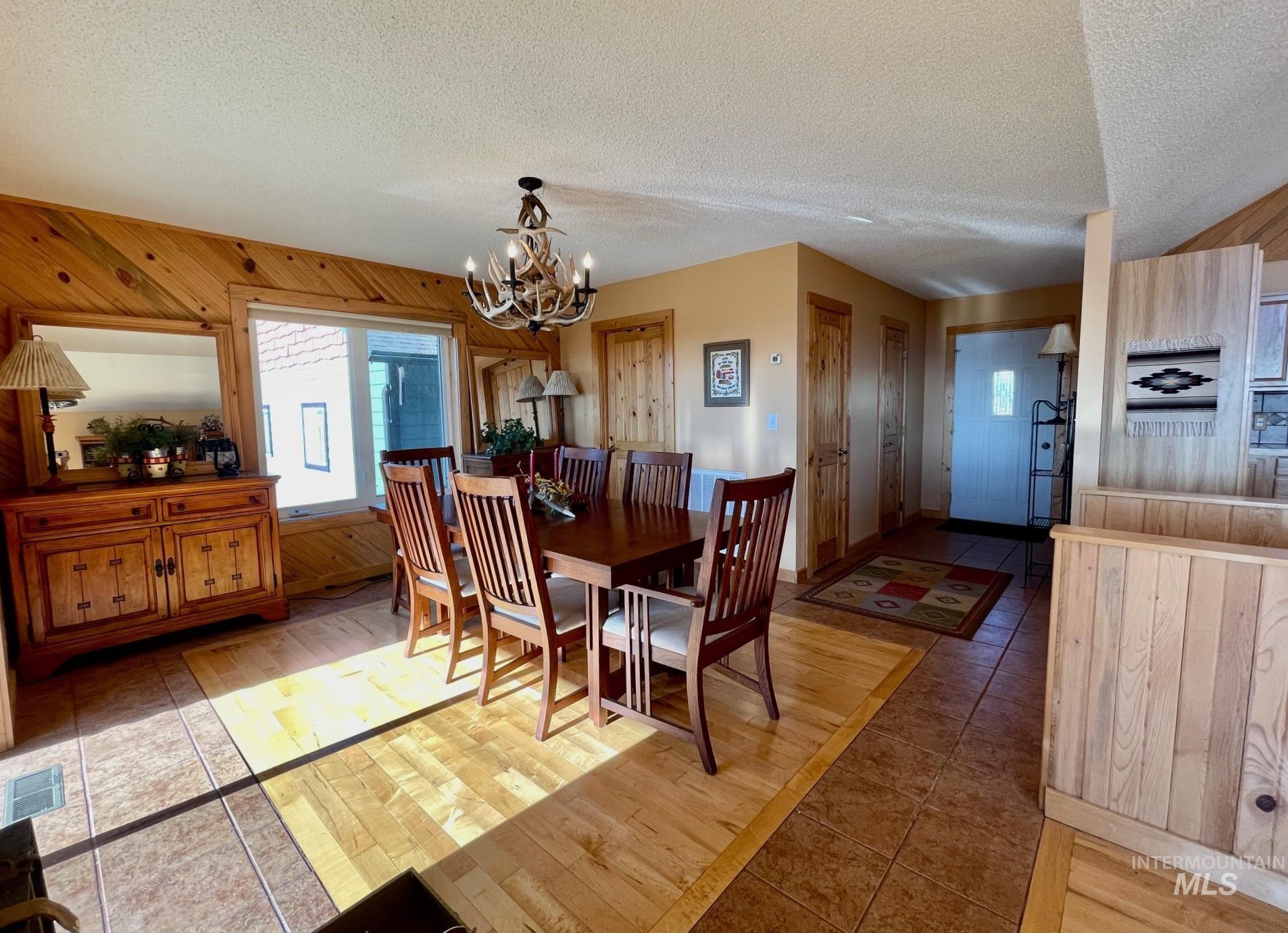 181 Harris Ridge Loop, Kooskia, Idaho 83539, 3 Bedrooms, 3 Bathrooms, Residential For Sale, Price $1,200,000, 98926375