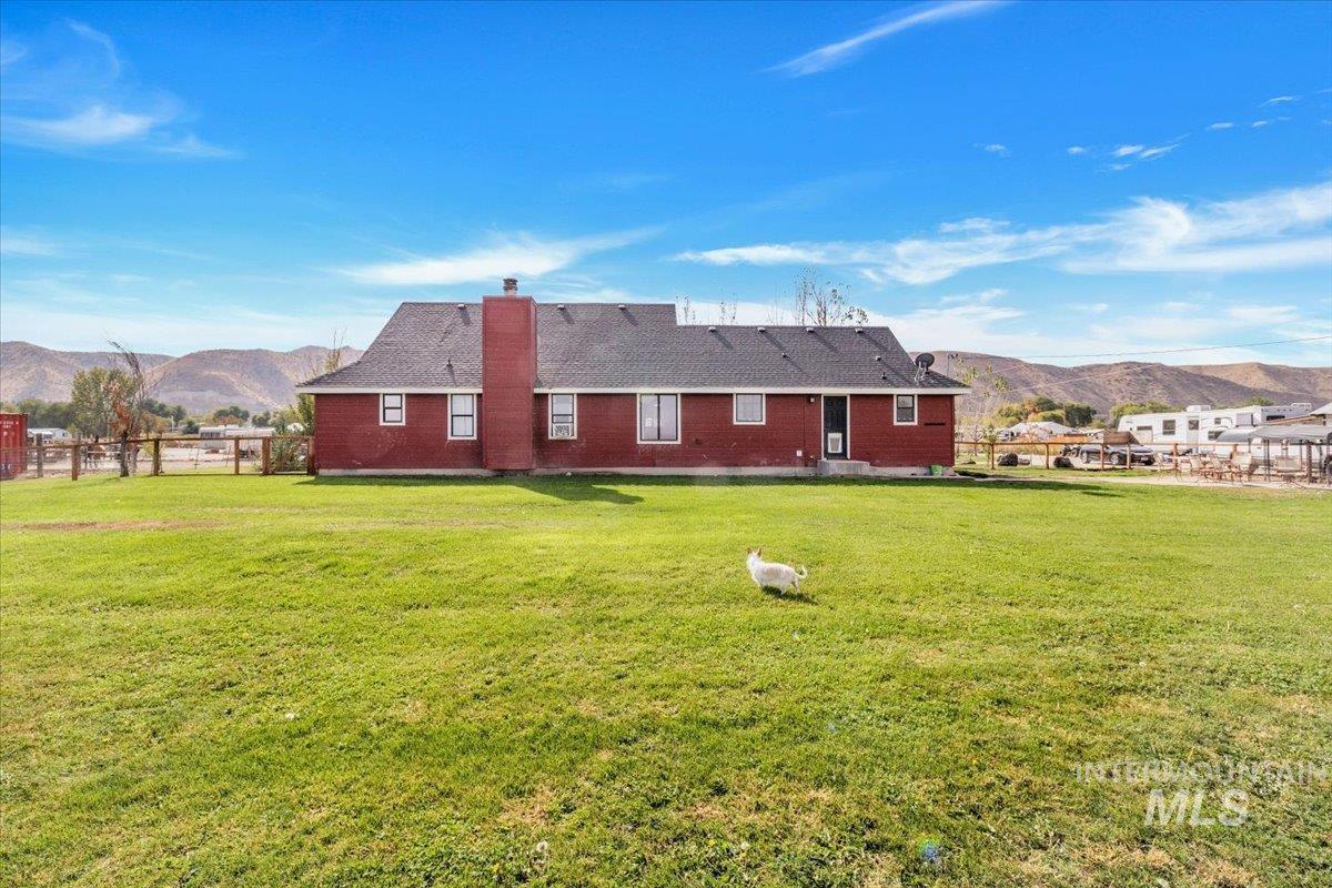 3976 Ranch Ln, Emmett, Idaho 83617, 4 Bedrooms, 2 Bathrooms, Residential For Sale, Price $899,900,MLS 98926473