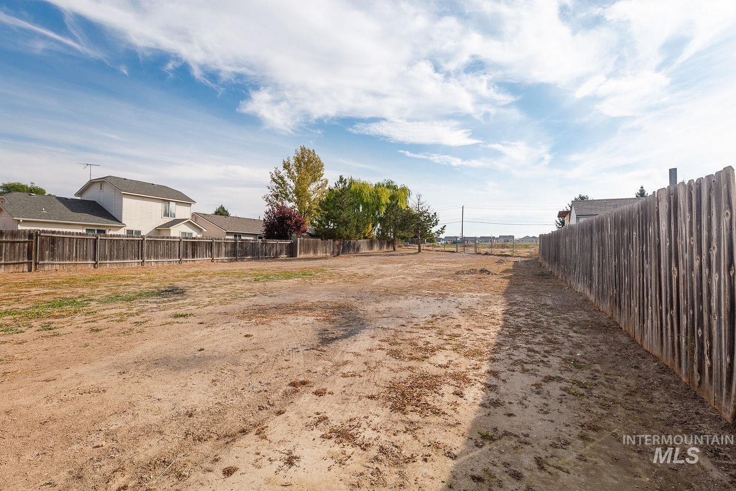 1120 Talon Ct, Caldwell, Idaho 83607, 3 Bedrooms, 2 Bathrooms, Residential For Sale, Price $369,900,MLS 98926481