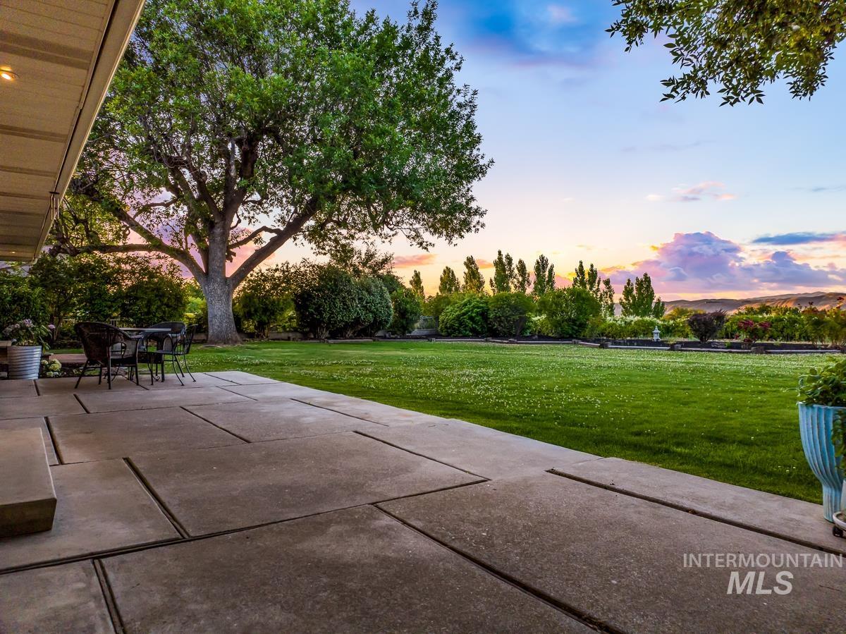 3514 N Mountain View Dr., Boise, Idaho 83704, 3 Bedrooms, 2 Bathrooms, Residential For Sale, Price $899,000,MLS 98926506