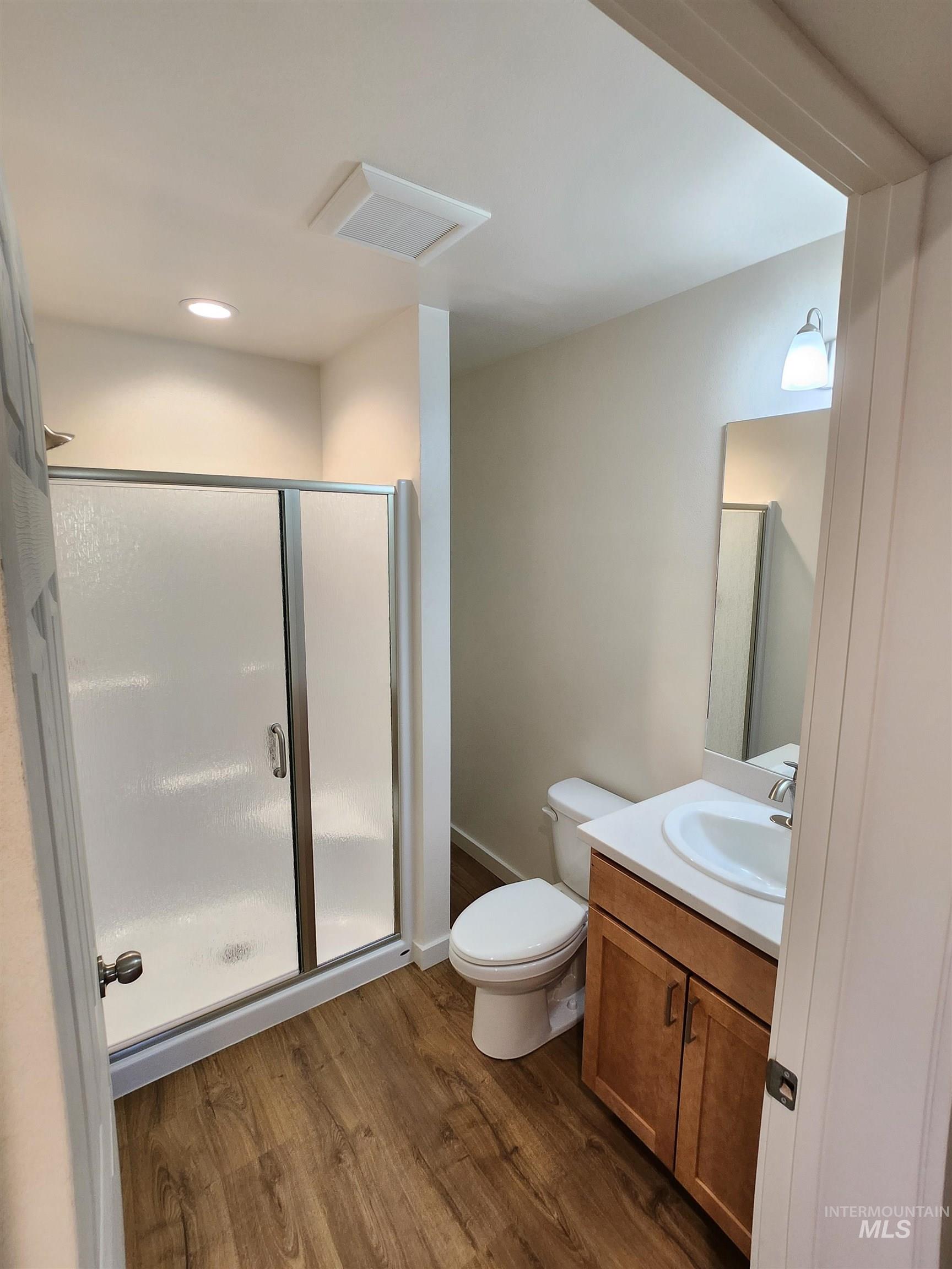 433 Powers Ave, Moscow, Idaho 83843, 2 Bedrooms, 1 Bathroom, Residential For Sale, Price $170,000, 98926608