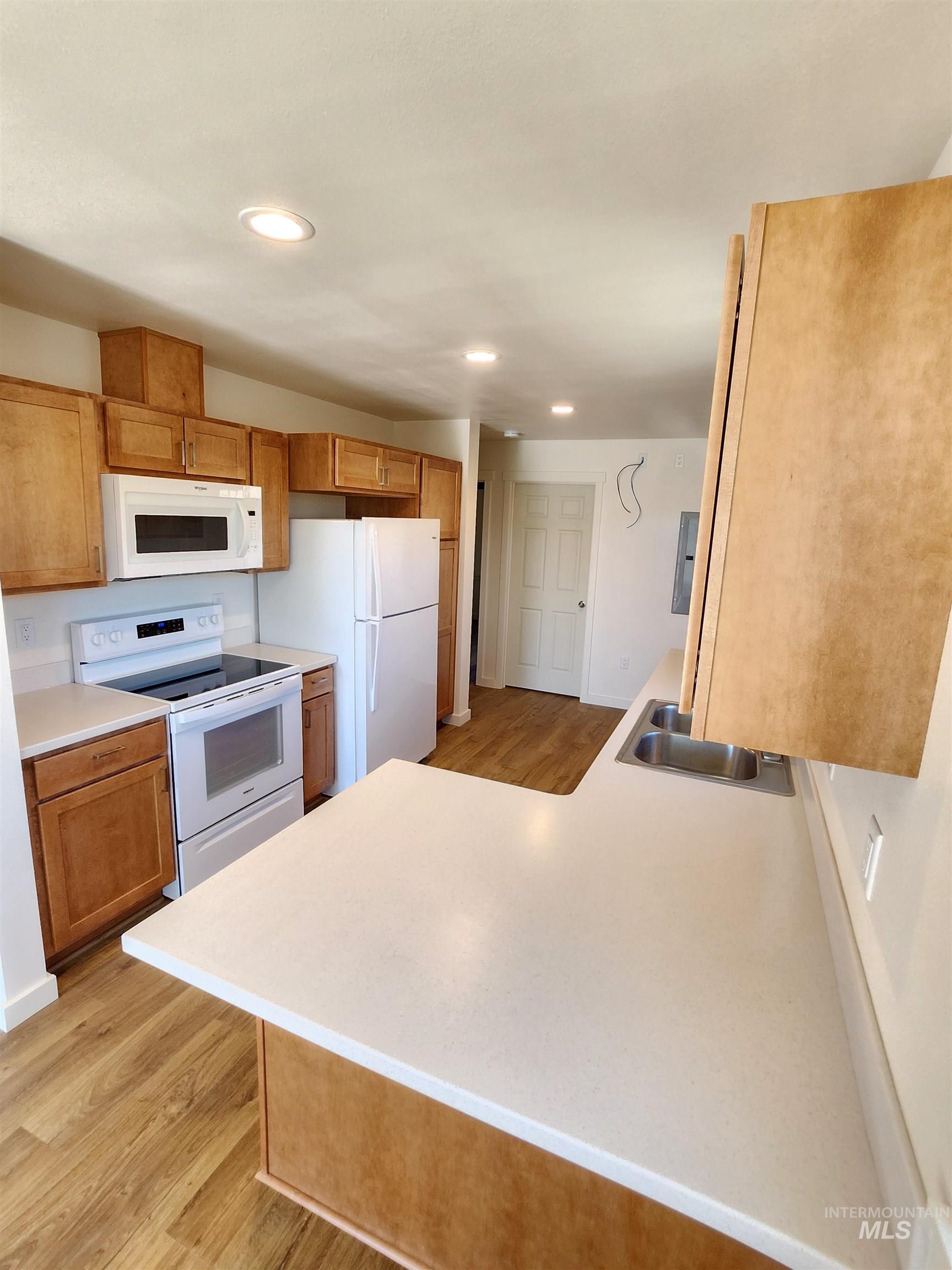 433 Powers Ave, Moscow, Idaho 83843, 2 Bedrooms, 1 Bathroom, Residential For Sale, Price $170,000, 98926608