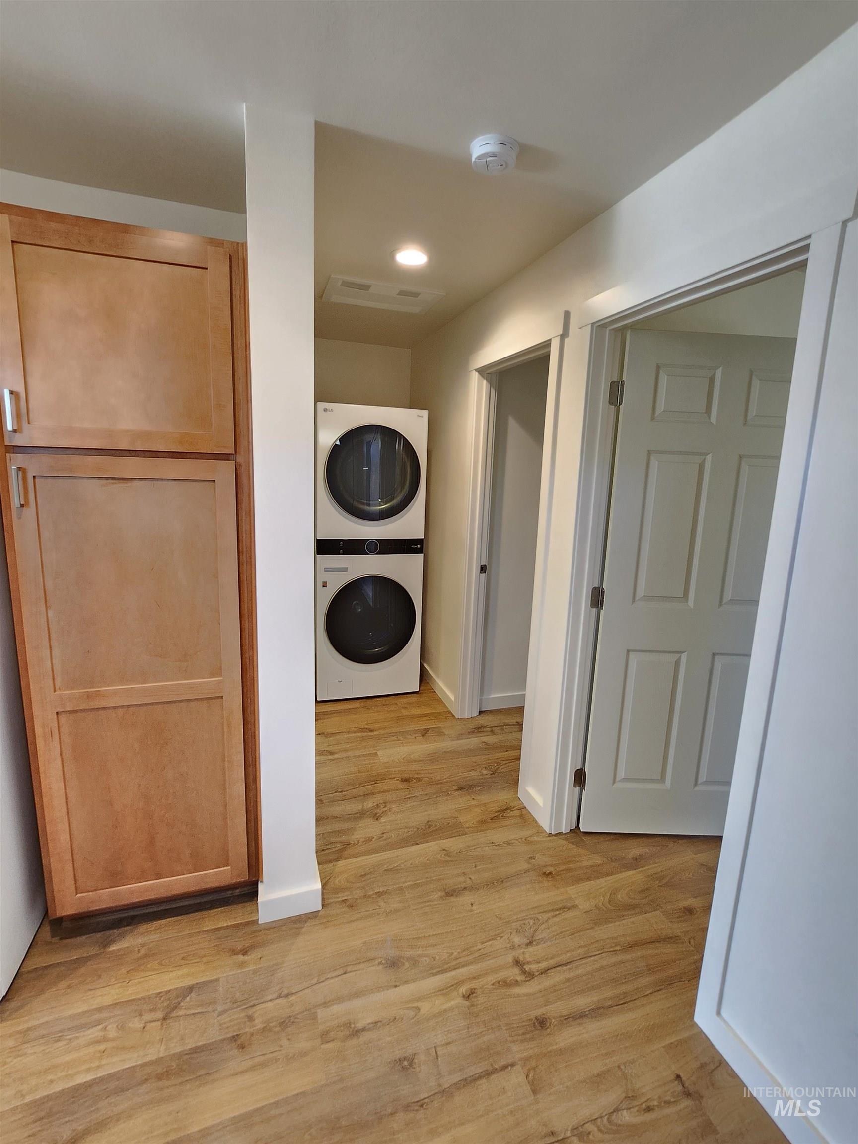 433 Powers Ave, Moscow, Idaho 83843, 2 Bedrooms, 1 Bathroom, Residential For Sale, Price $170,000, 98926608