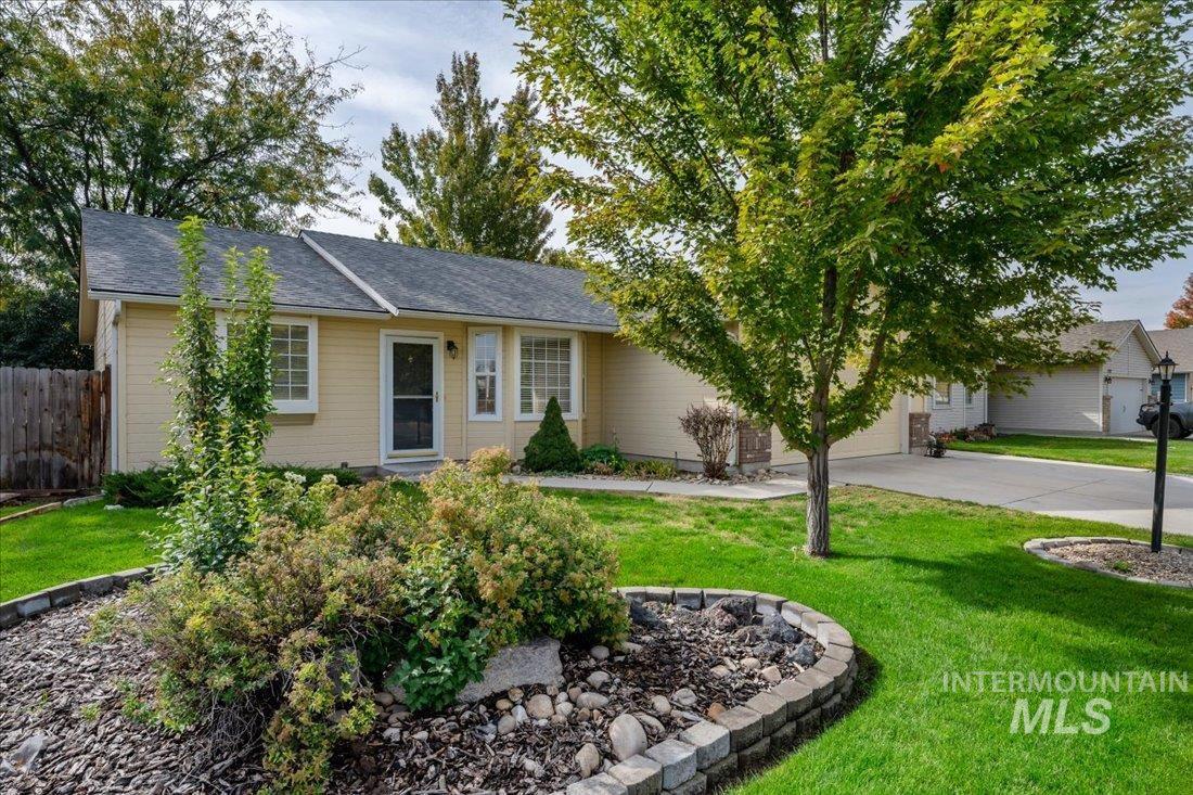 11293 W W Montana St., Boise, Idaho 83713, 3 Bedrooms, 2 Bathrooms, Residential For Sale, Price $405,000,MLS 98926613