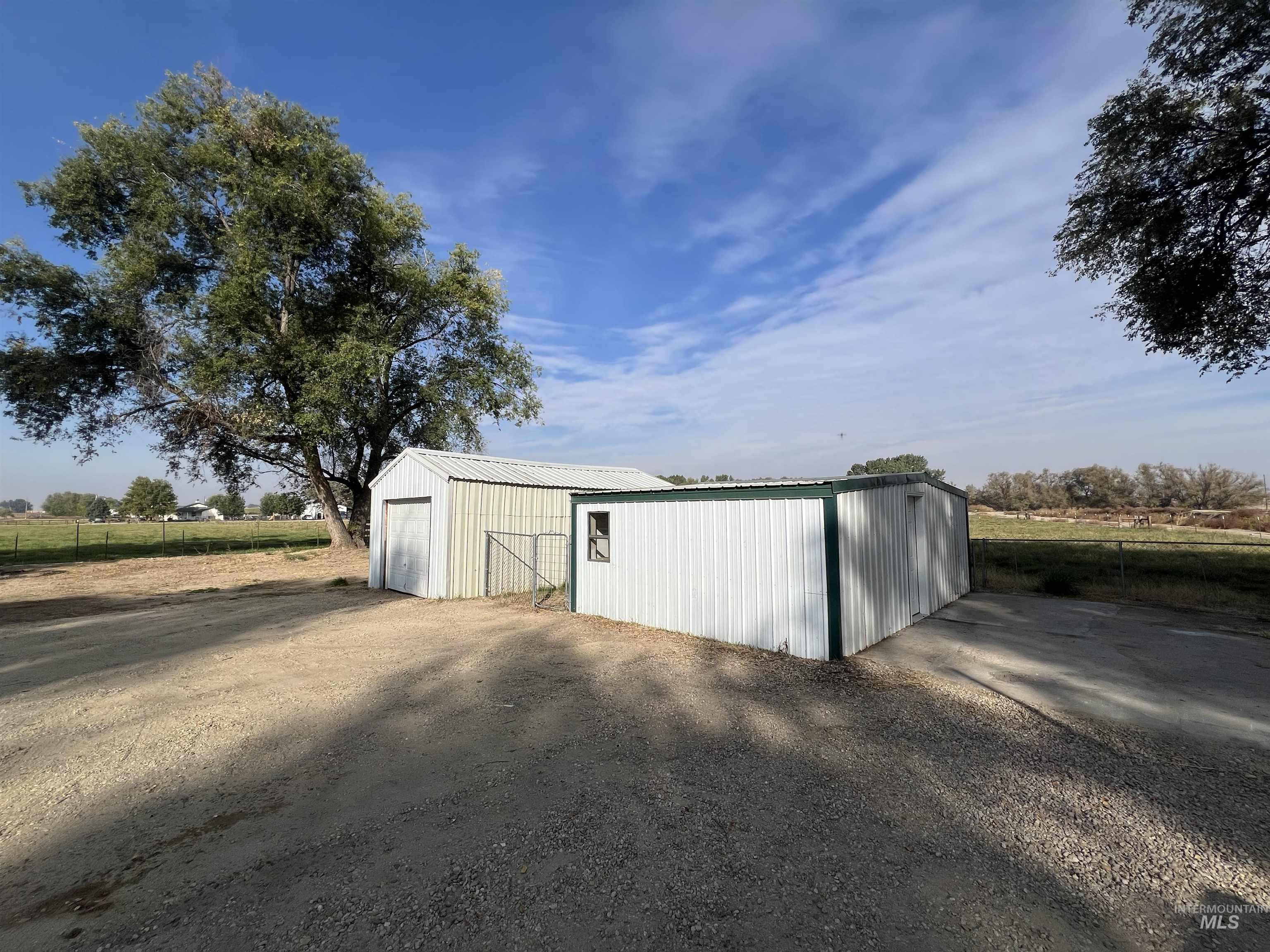 18600 Market Rd, Caldwell, Idaho 83607, 2 Bedrooms, 1 Bathroom, Residential For Sale, Price $425,000,MLS 98926615