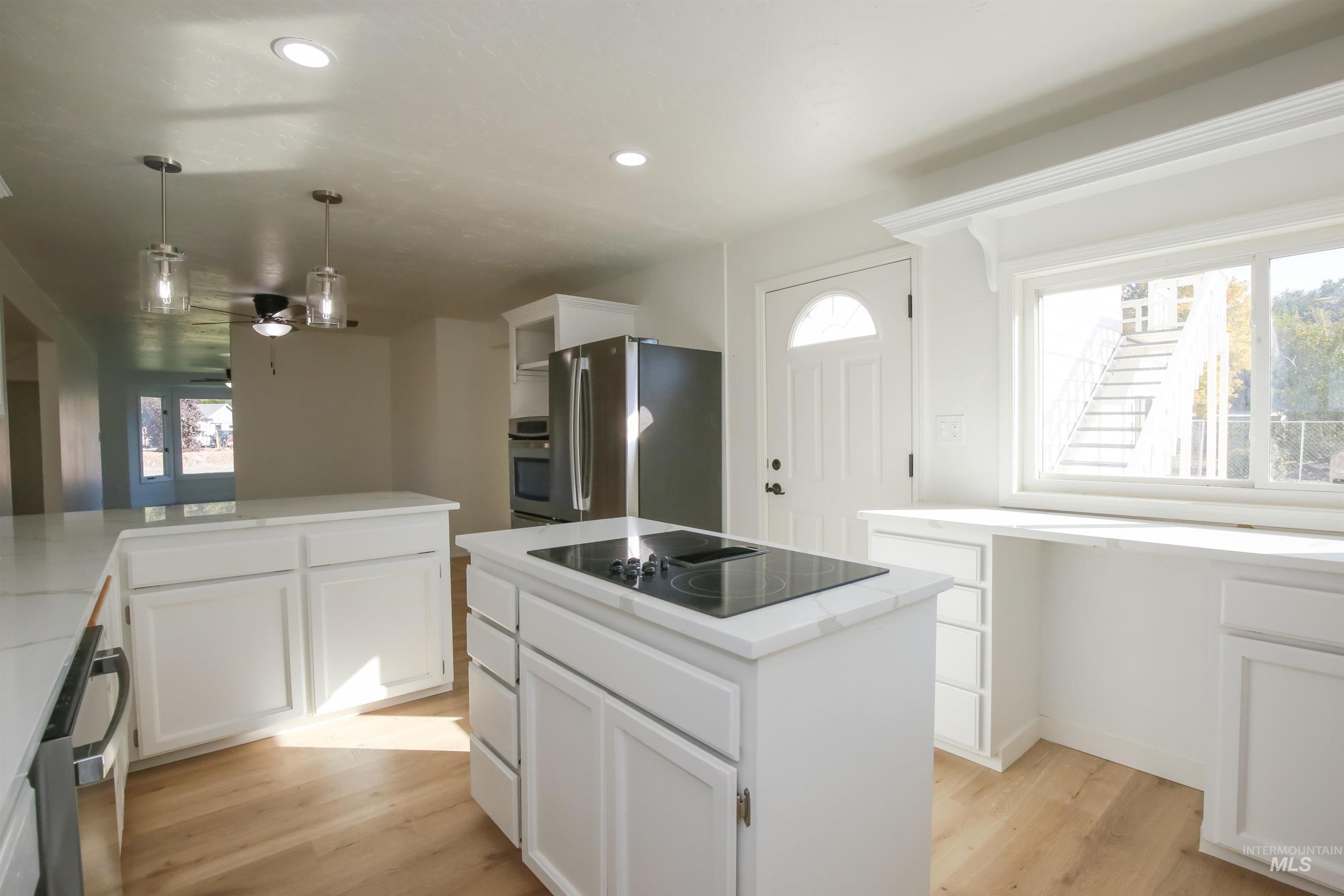 1817 Laurel Drive, Ontario, Oregon 97914, 6 Bedrooms, 5 Bathrooms, Residential For Sale, Price $499,900, 98926673