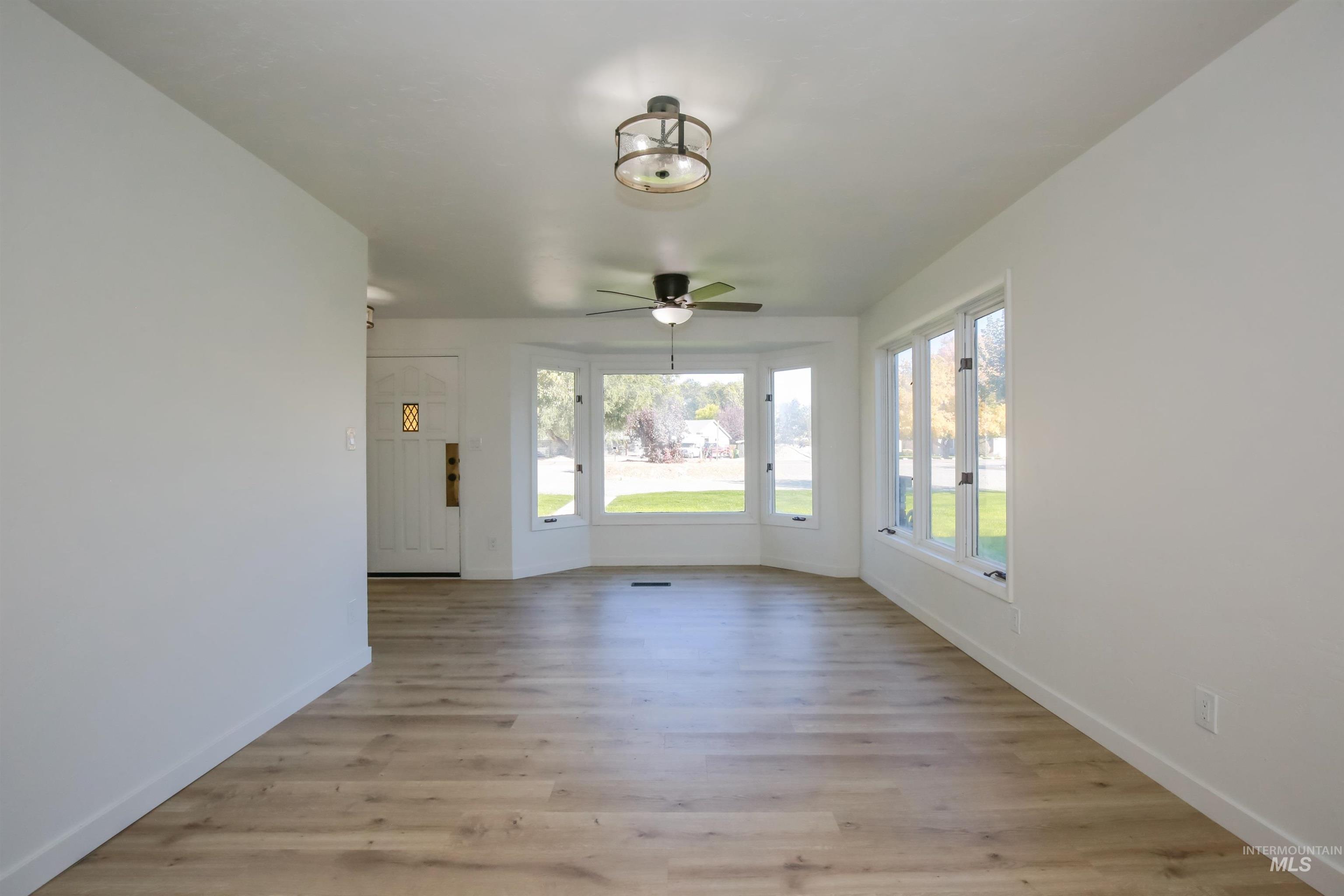 1817 Laurel Drive, Ontario, Oregon 97914, 6 Bedrooms, 5 Bathrooms, Residential For Sale, Price $499,900, 98926673