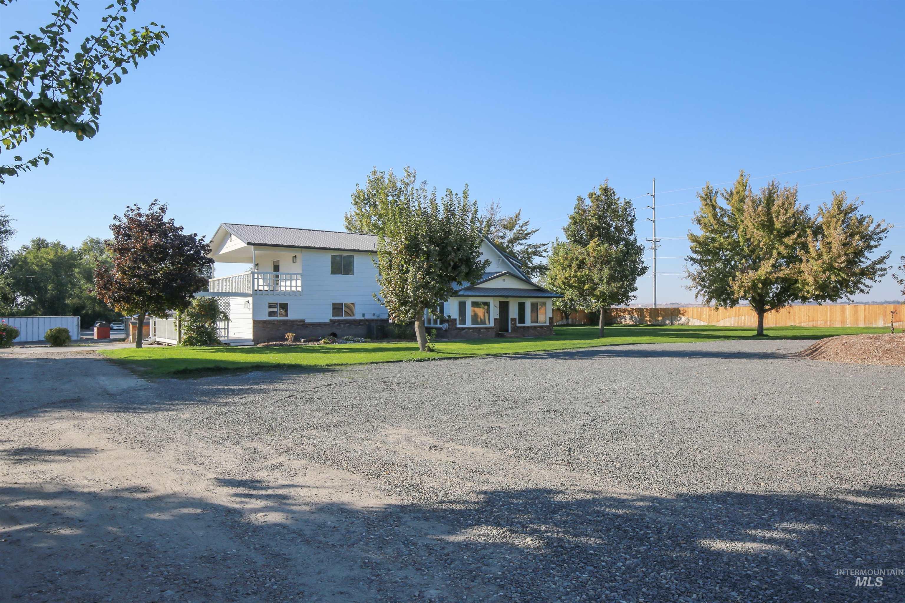 1817 Laurel Drive, Ontario, Oregon 97914, 6 Bedrooms, 5 Bathrooms, Residential For Sale, Price $499,900, 98926673