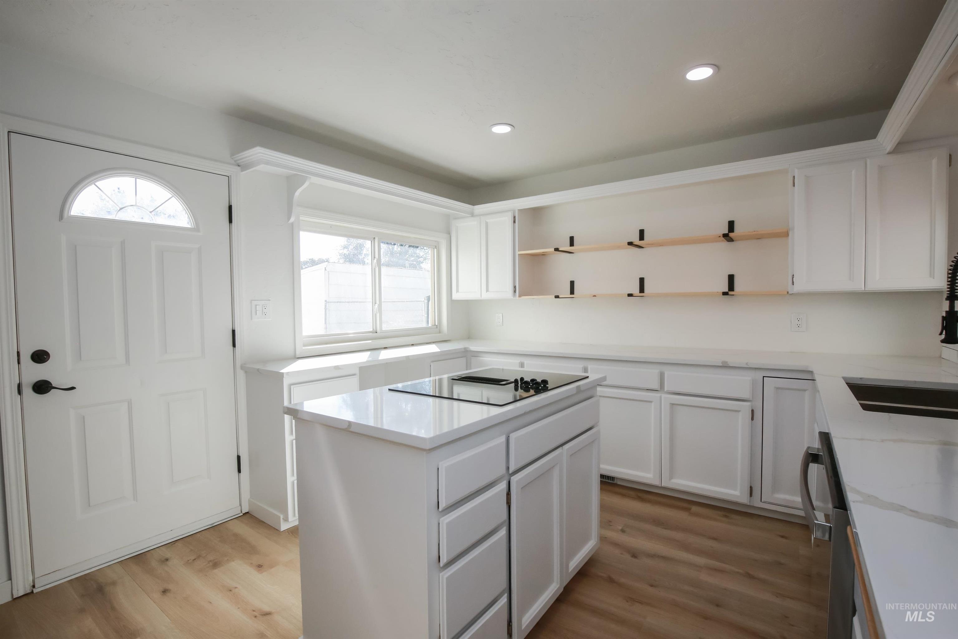 1817 Laurel Drive, Ontario, Oregon 97914, 6 Bedrooms, 5 Bathrooms, Residential For Sale, Price $499,900, 98926673