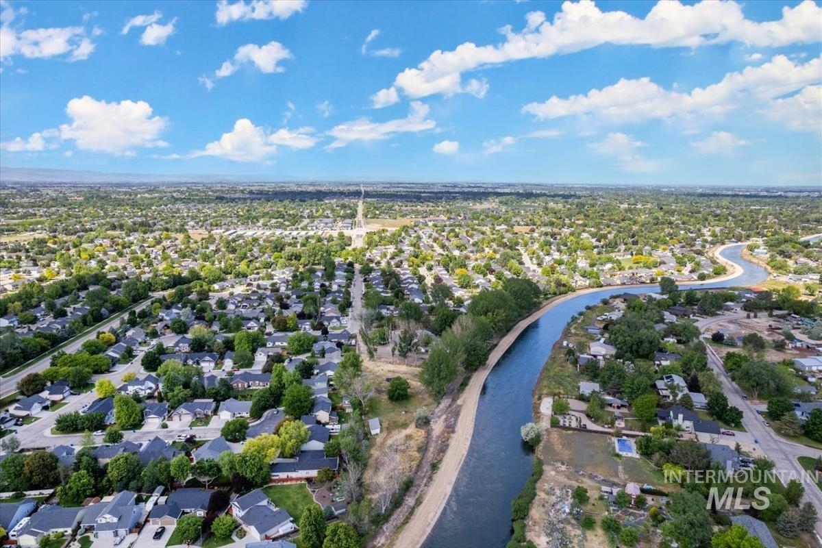 8170 W Falling Star St, Boise, Idaho 83709, 5 Bedrooms, 3 Bathrooms, Residential For Sale, Price $799,000,MLS 98926834