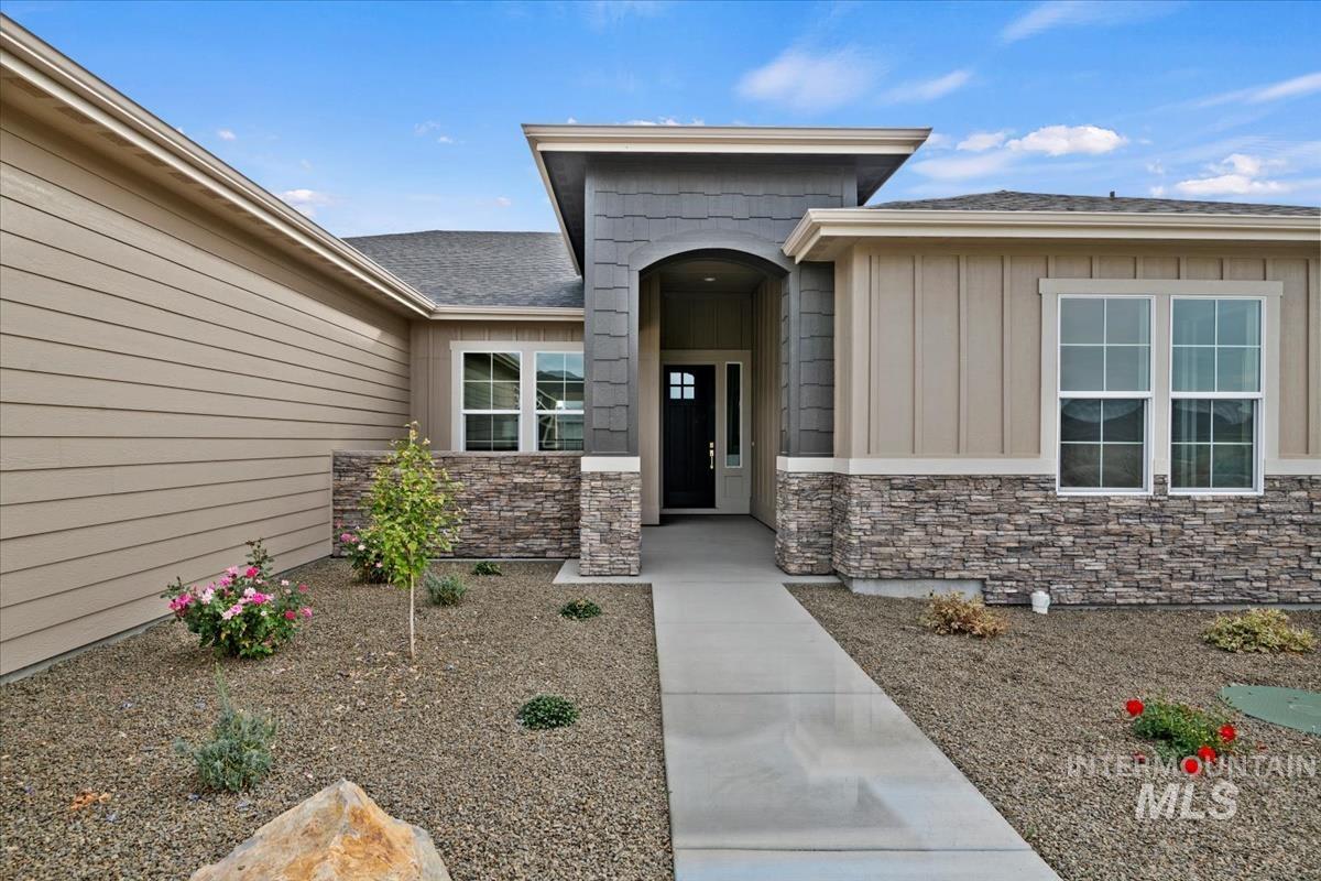 9576 S Coopers Hawk Way, Nampa, Idaho 83686, 3 Bedrooms, 3.5 Bathrooms, Residential For Sale, Price $969,900,MLS 98926990