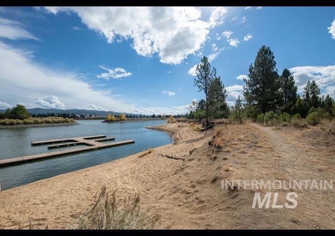 28 Pointe at the Gold Fork Ct, Donnelly, Idaho 83615, 3 Bedrooms, 2.5 Bathrooms, Residential For Sale, Price $824,900,MLS 98927022