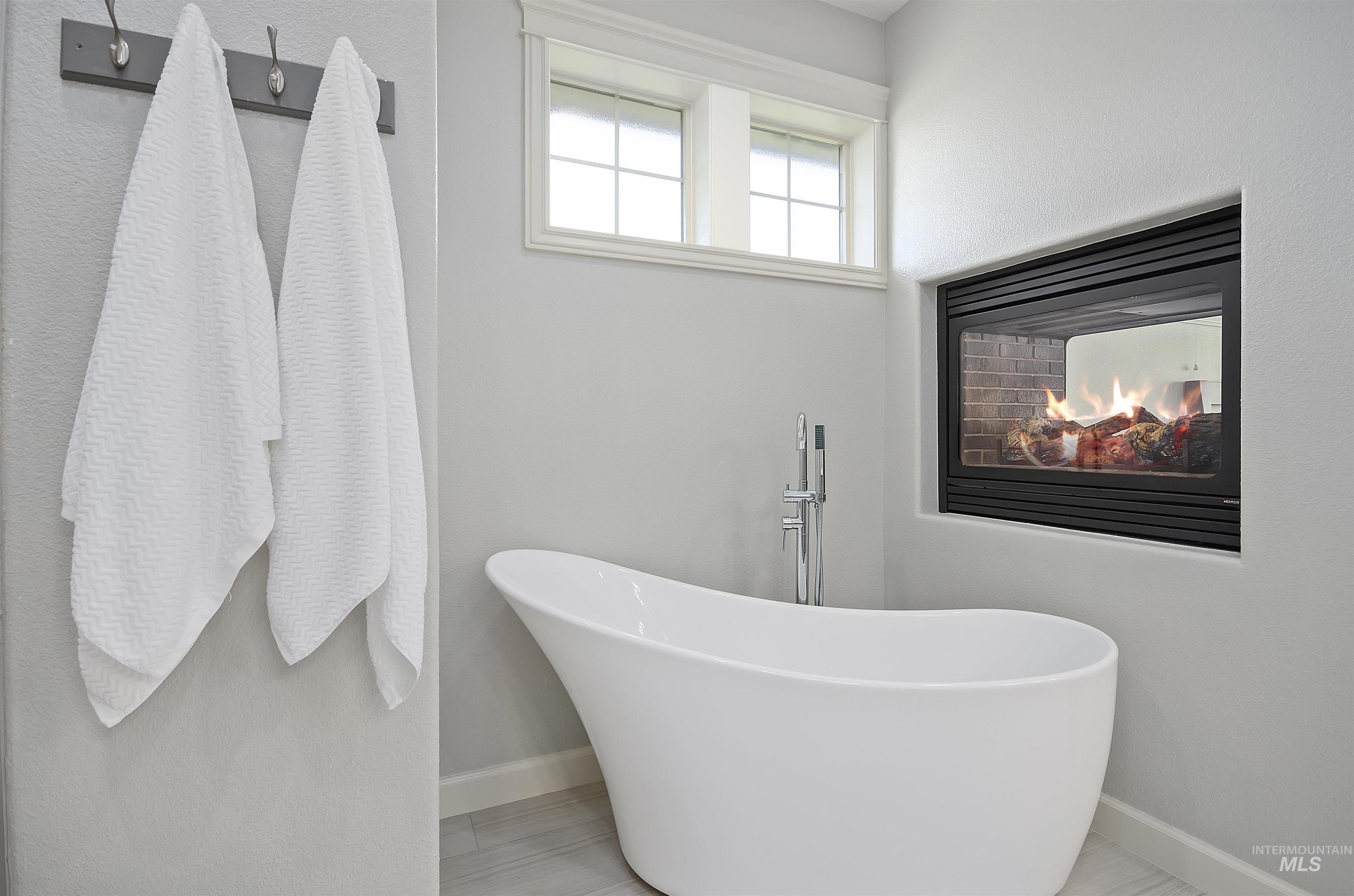 5477 N Quail Summit Pl, Boise, Idaho 83703, 5 Bedrooms, 4 Bathrooms, Residential For Sale, Price $1,350,000, 98927063