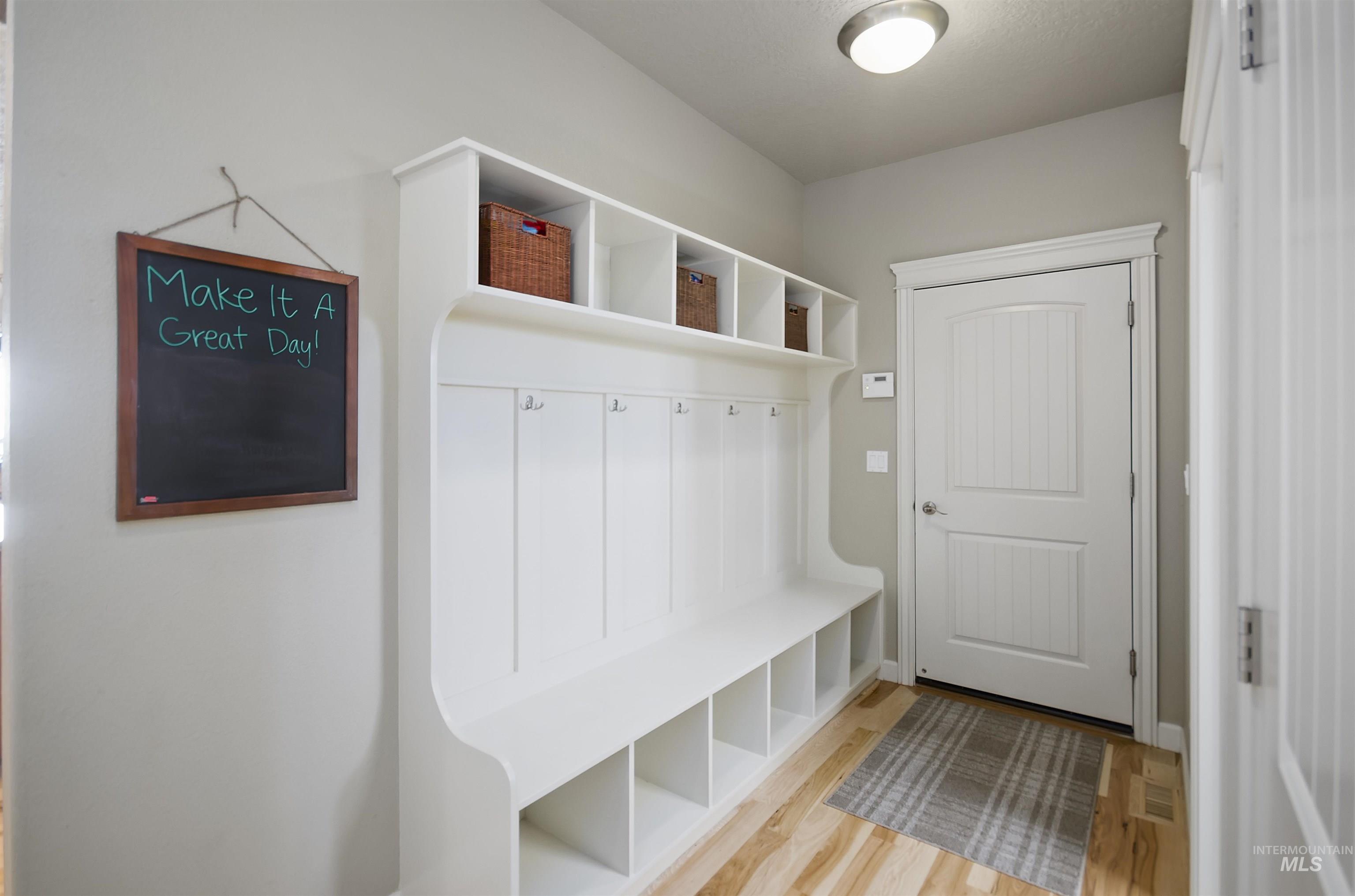 5477 N Quail Summit Pl, Boise, Idaho 83703, 5 Bedrooms, 4 Bathrooms, Residential For Sale, Price $1,350,000, 98927063