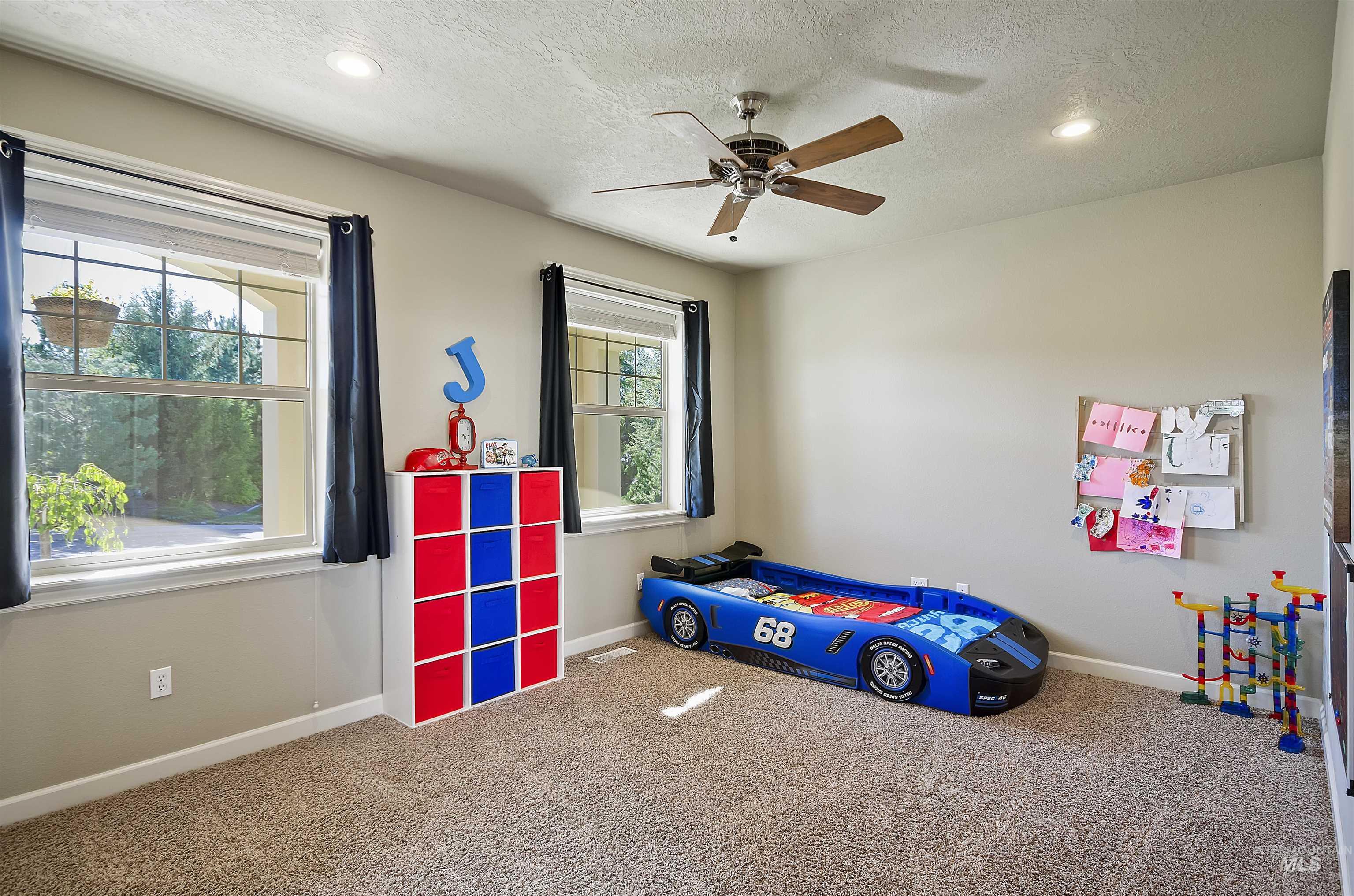 5477 N Quail Summit Pl, Boise, Idaho 83703, 5 Bedrooms, 4 Bathrooms, Residential For Sale, Price $1,350,000, 98927063