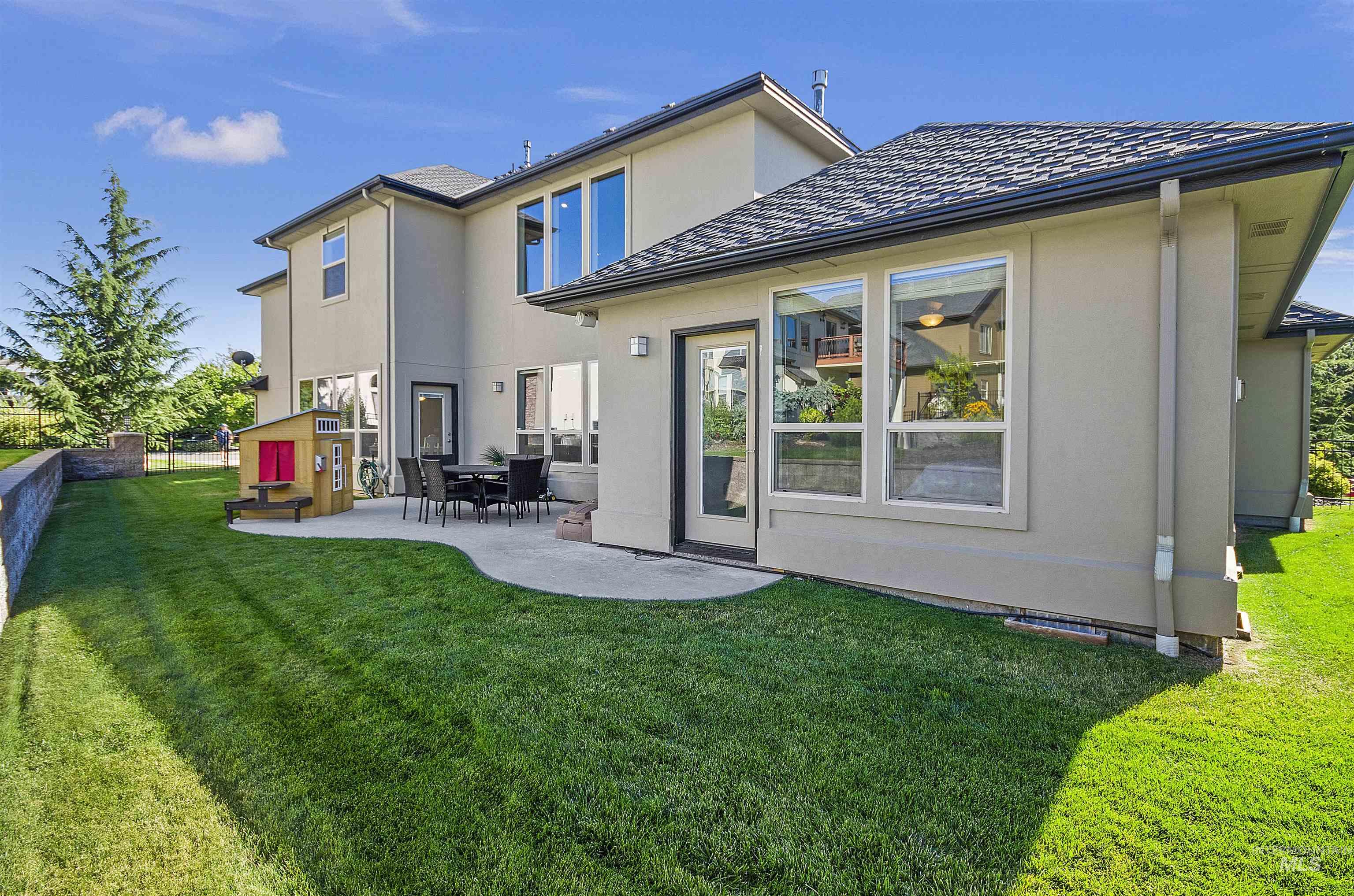 5477 N Quail Summit Pl, Boise, Idaho 83703, 5 Bedrooms, 4 Bathrooms, Residential For Sale, Price $1,350,000, 98927063