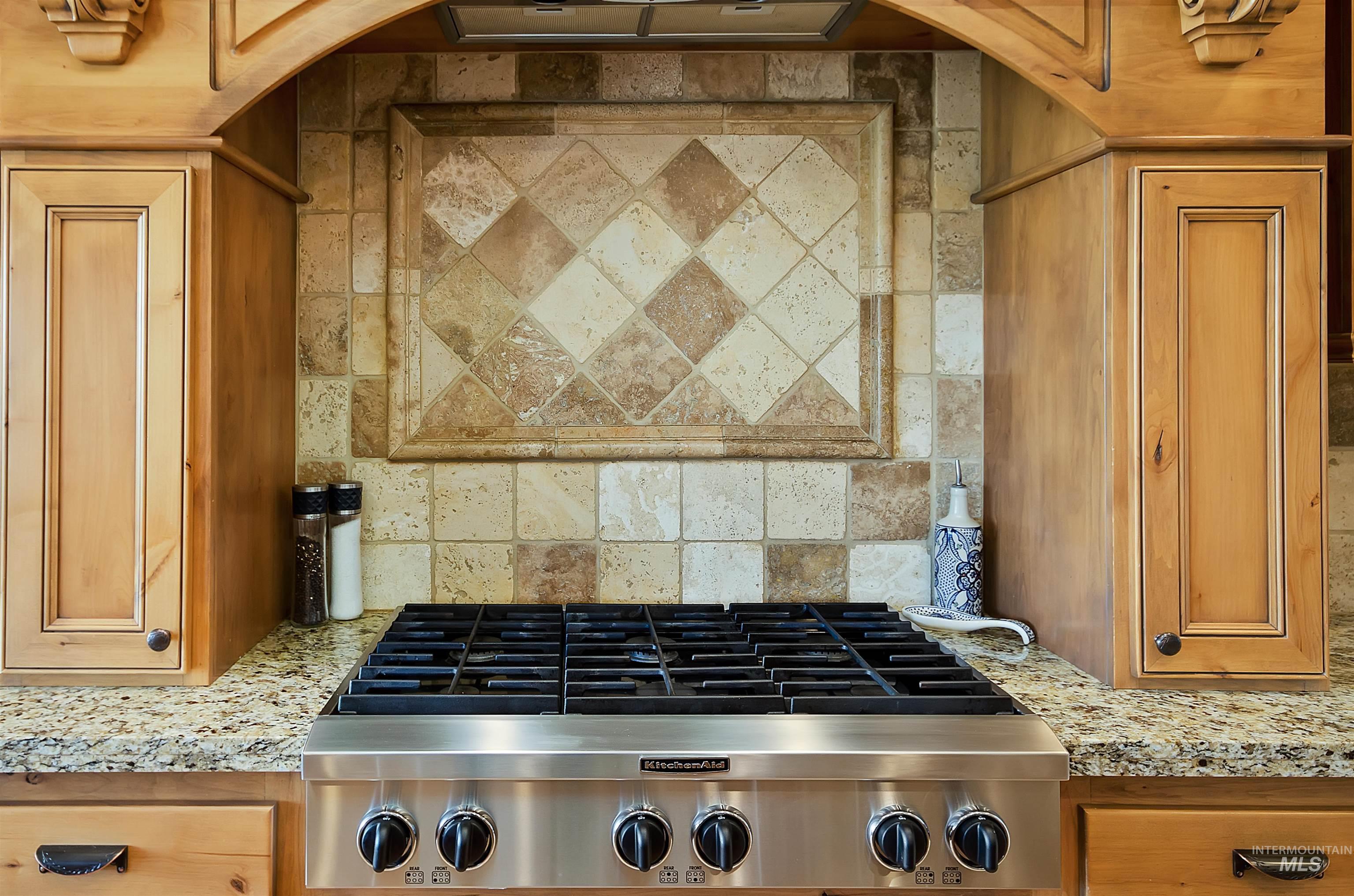 5477 N Quail Summit Pl, Boise, Idaho 83703, 5 Bedrooms, 4 Bathrooms, Residential For Sale, Price $1,350,000, 98927063