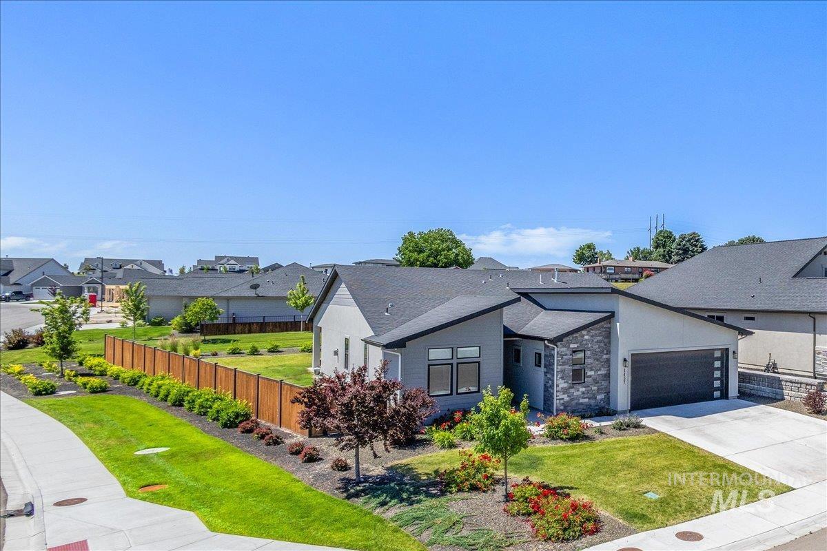 1457 W Tenzing, Nampa, Idaho 83686, 3 Bedrooms, 2.5 Bathrooms, Residential For Sale, Price $559,900,MLS 98927224