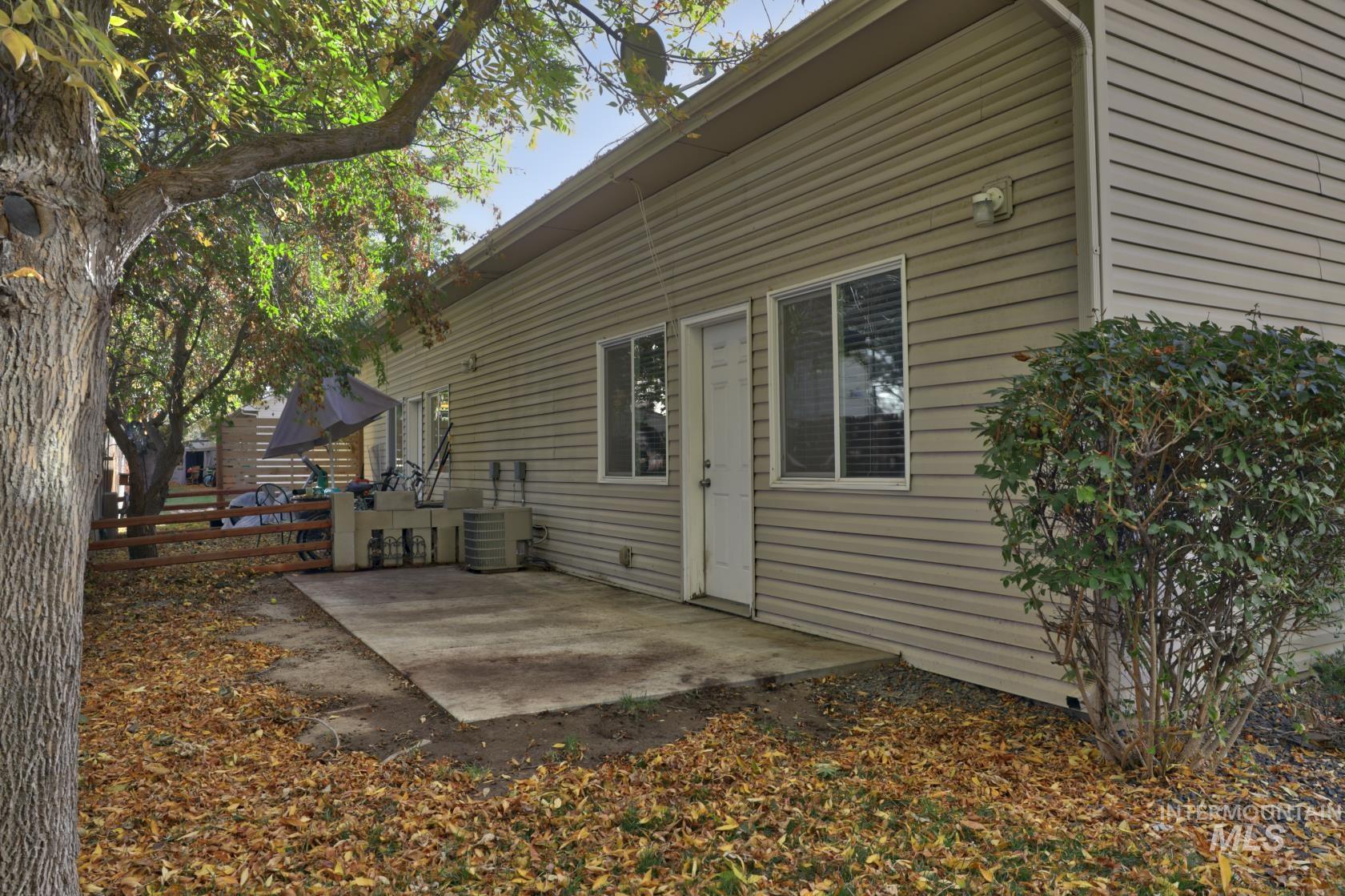 2245 Hervey St., Boise, Idaho 83705, 3 Bedrooms, 2 Bathrooms, Residential For Sale, Price $309,900,MLS 98927227