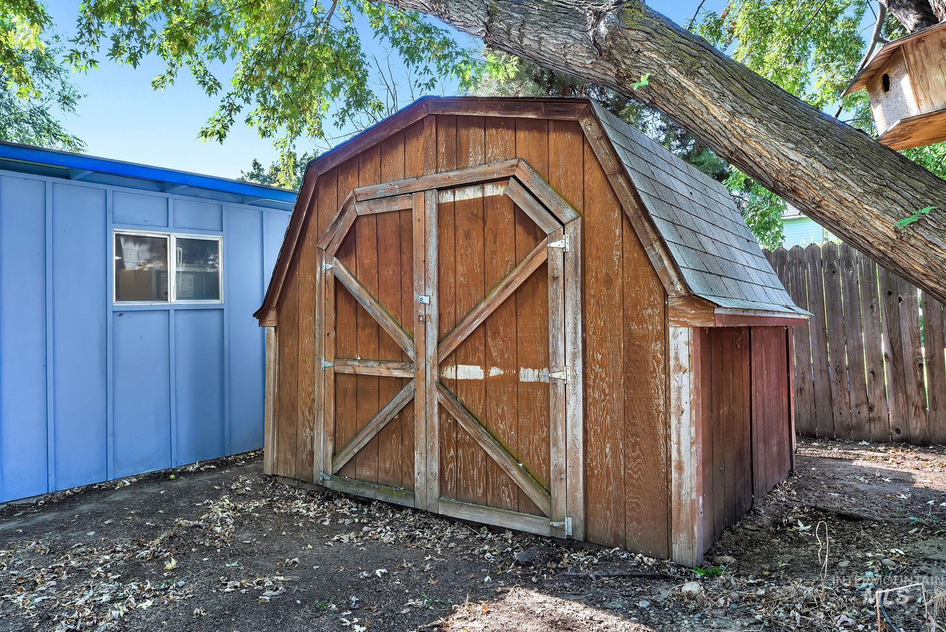 6420 W Poplar St, Boise, Idaho 83704, 2 Bedrooms, 1 Bathroom, Residential For Sale, Price $275,000,MLS 98927282