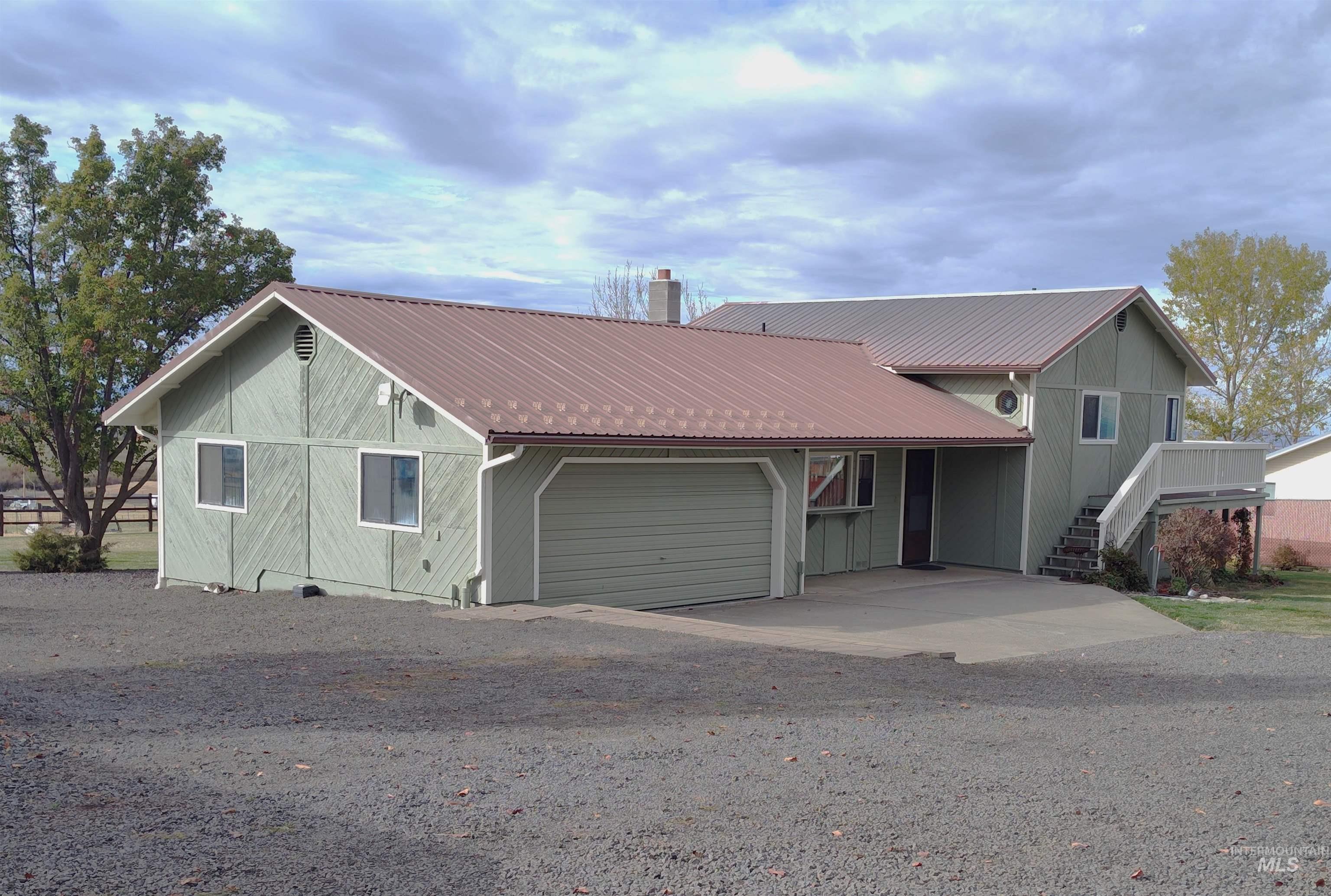 28 Red Barn Lane, Grangeville, Idaho 83530, 3 Bedrooms, 3 Bathrooms, Residential For Sale, Price $649,000, 98927294
