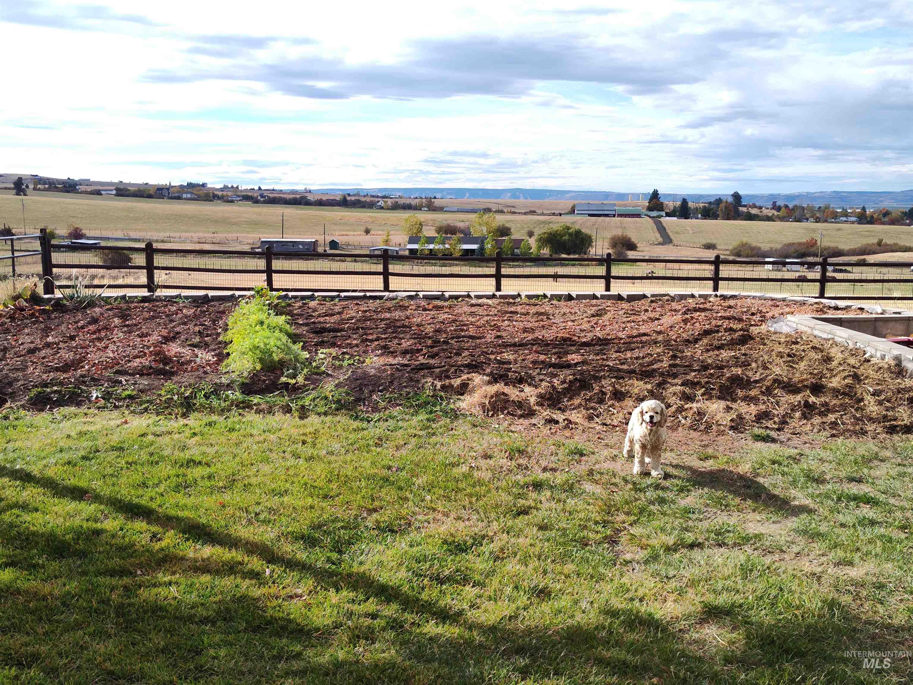 28 Red Barn Lane, Grangeville, Idaho 83530, 3 Bedrooms, 3 Bathrooms, Residential For Sale, Price $649,000, 98927294