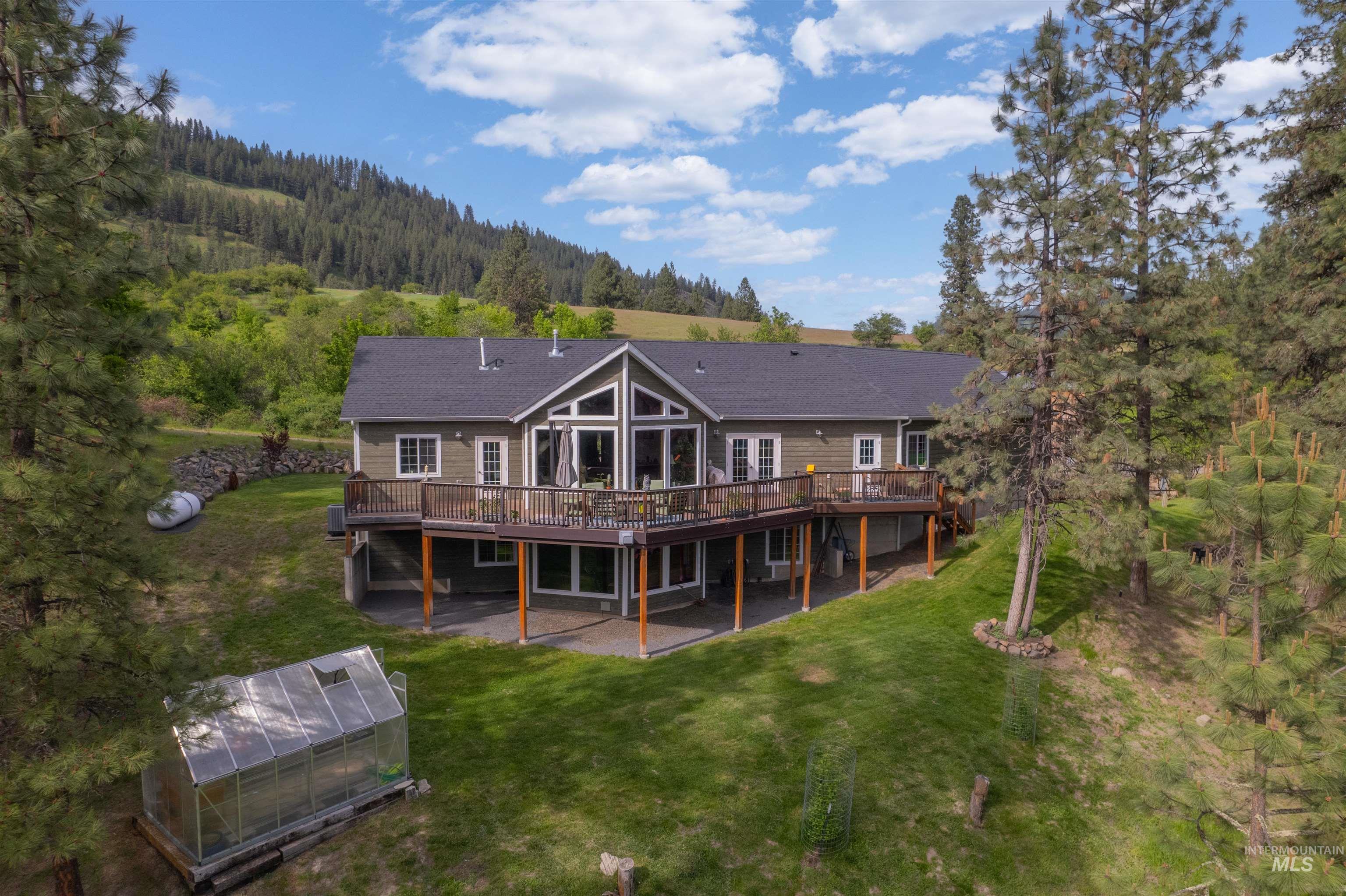 643 Adams Road, Orofino, Idaho 83544, 2 Bedrooms, 3 Bathrooms, Residential For Sale, Price $725,000,MLS 98927595